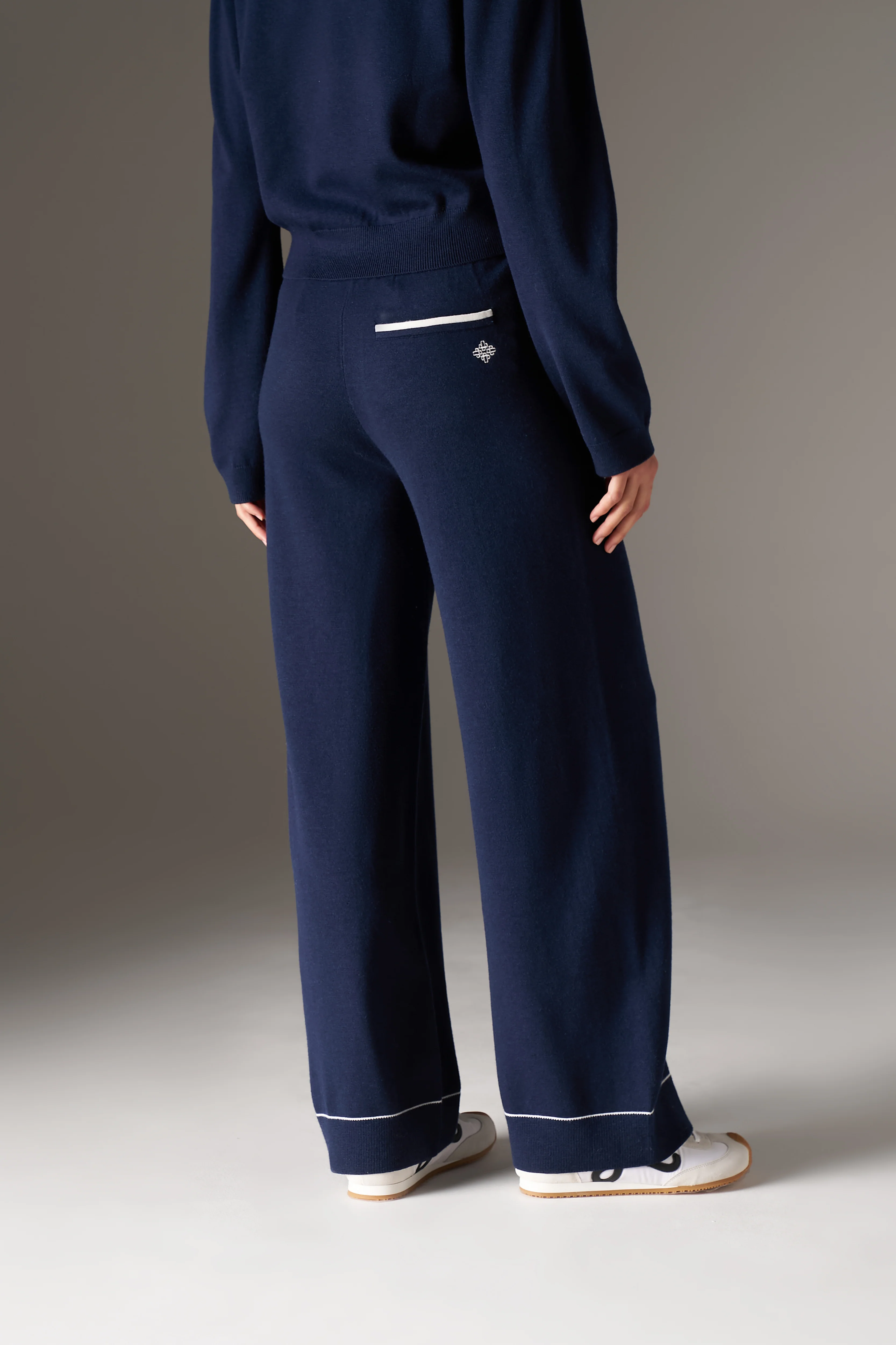 KNITTED PANEL TROUSERS - NAVY - Image 4