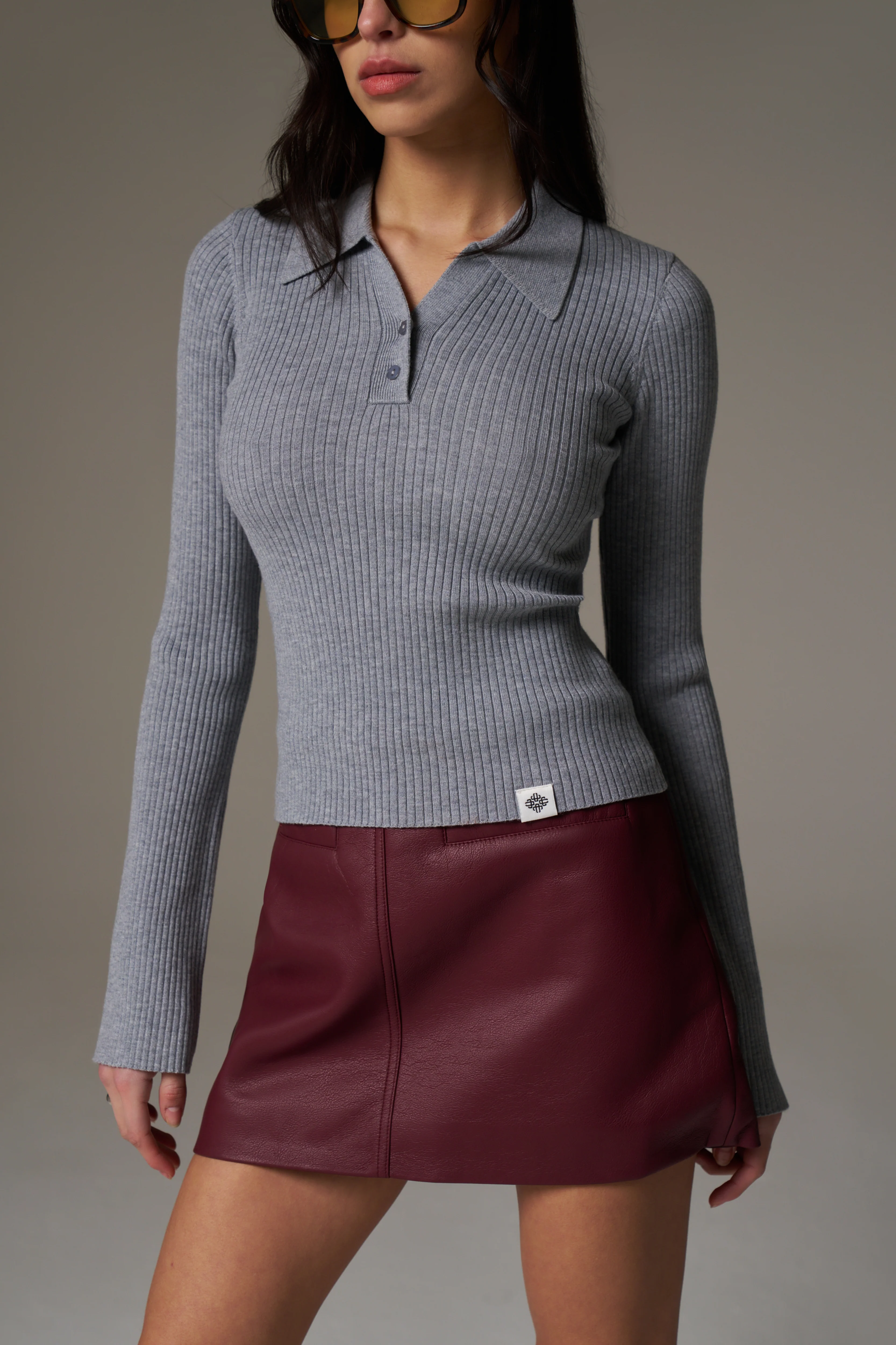 KNITTED RIBBED BUTTON THROUGH TOP - GREY MARL - Image 2