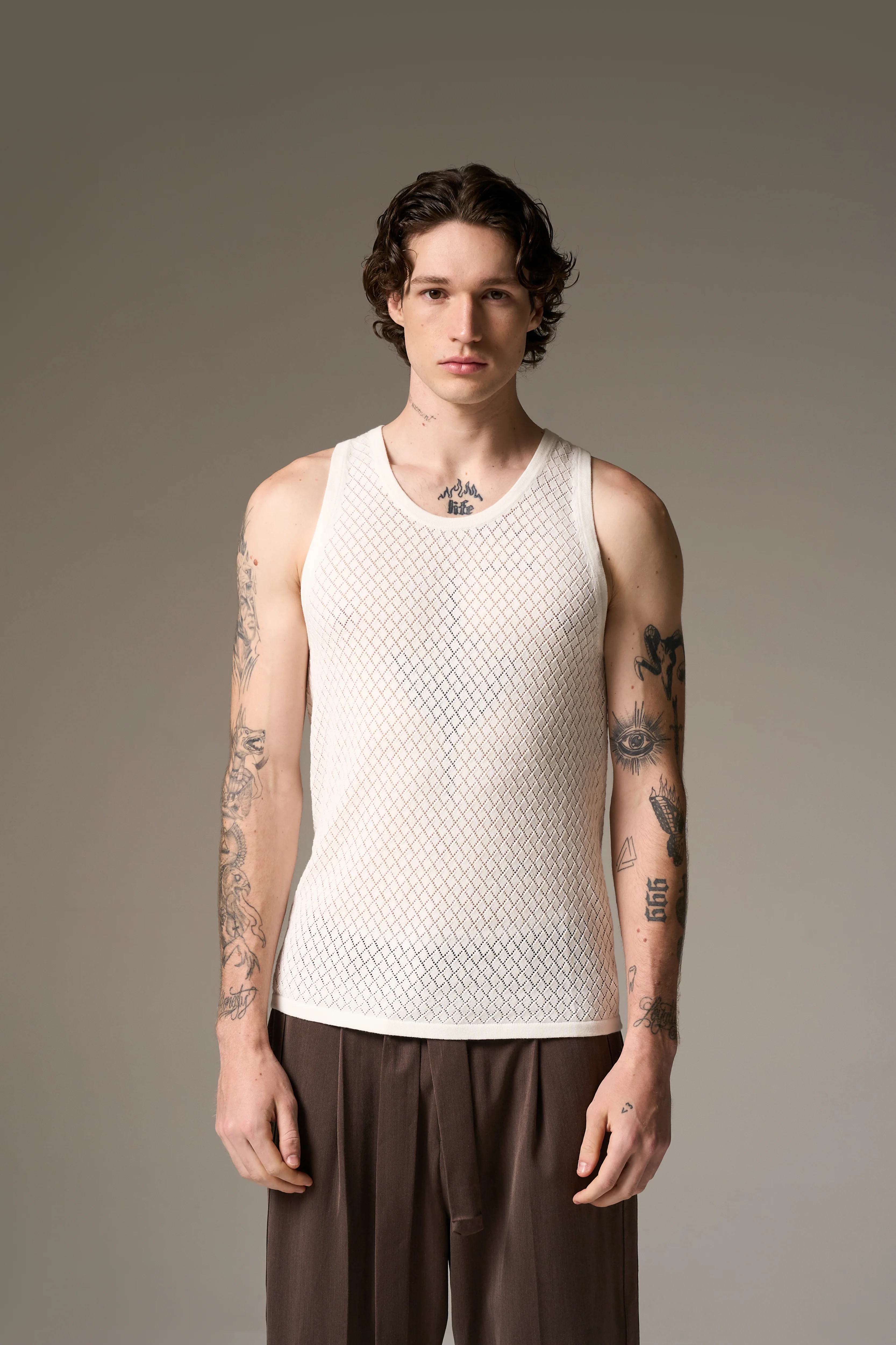 KNITTED VEST - WHITE - Image 2