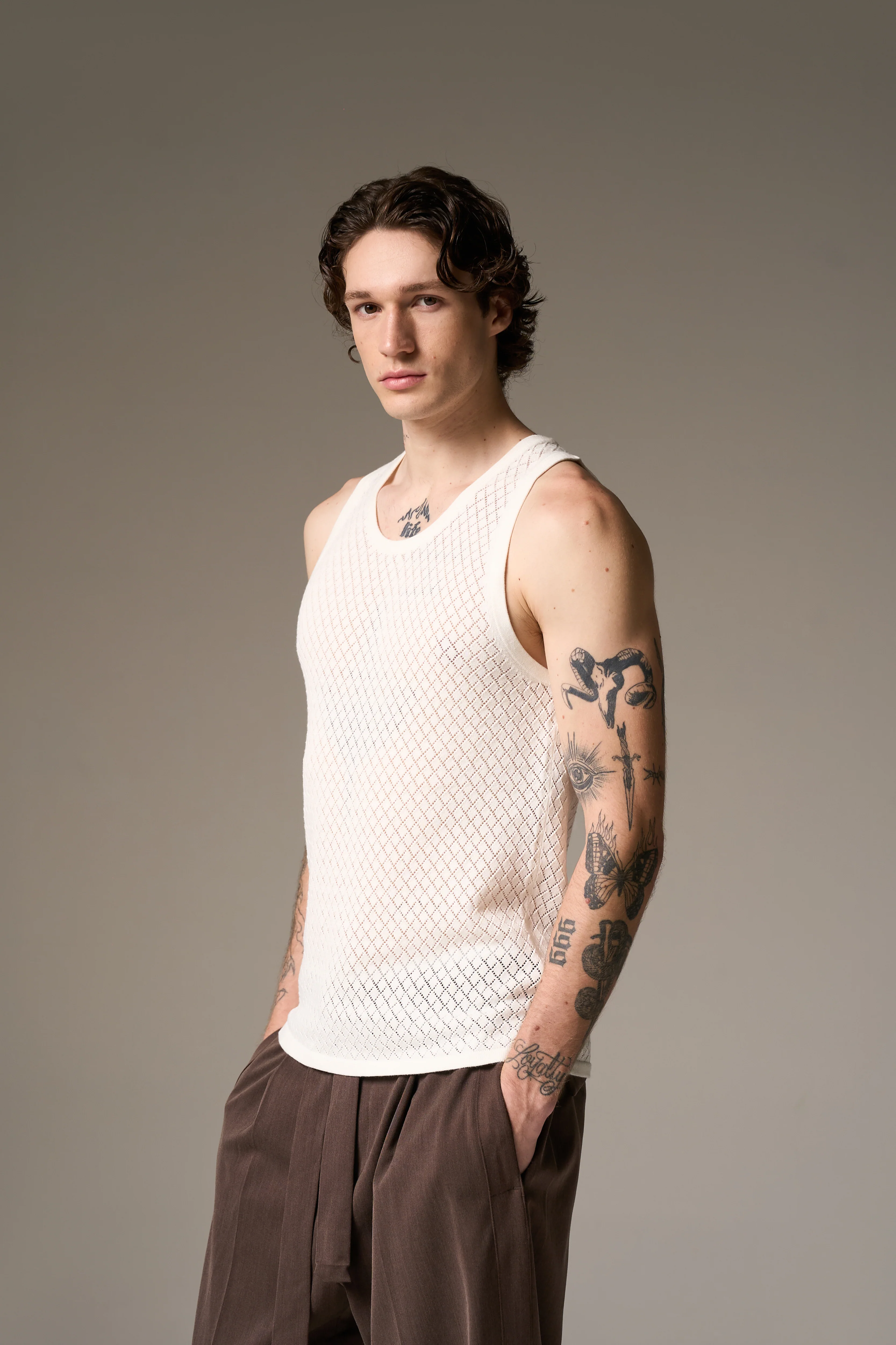 KNITTED VEST - WHITE - Image 6