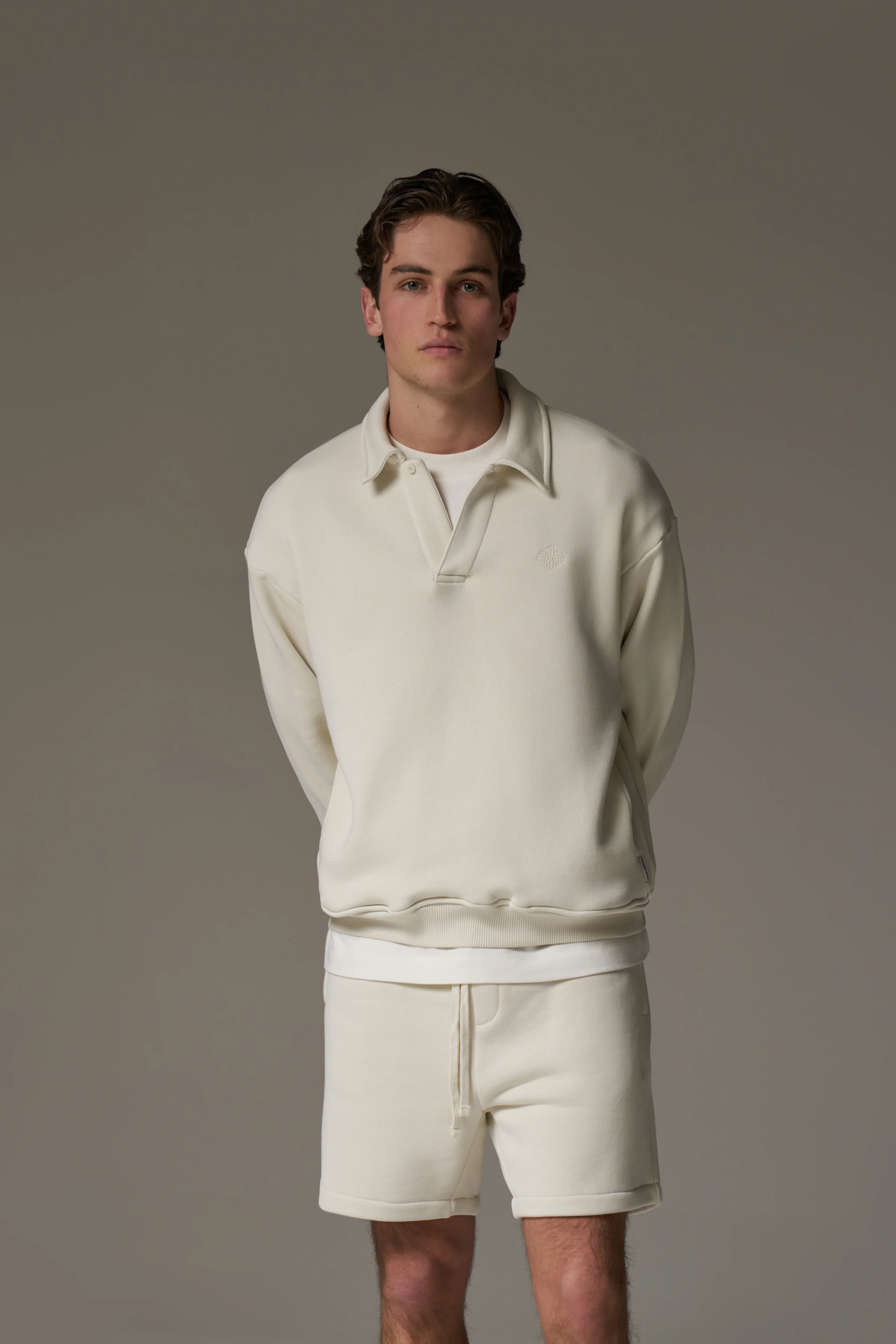 LAUNDERED CLASSICS POLO SWEATSHIRT - ECRU - Image 6