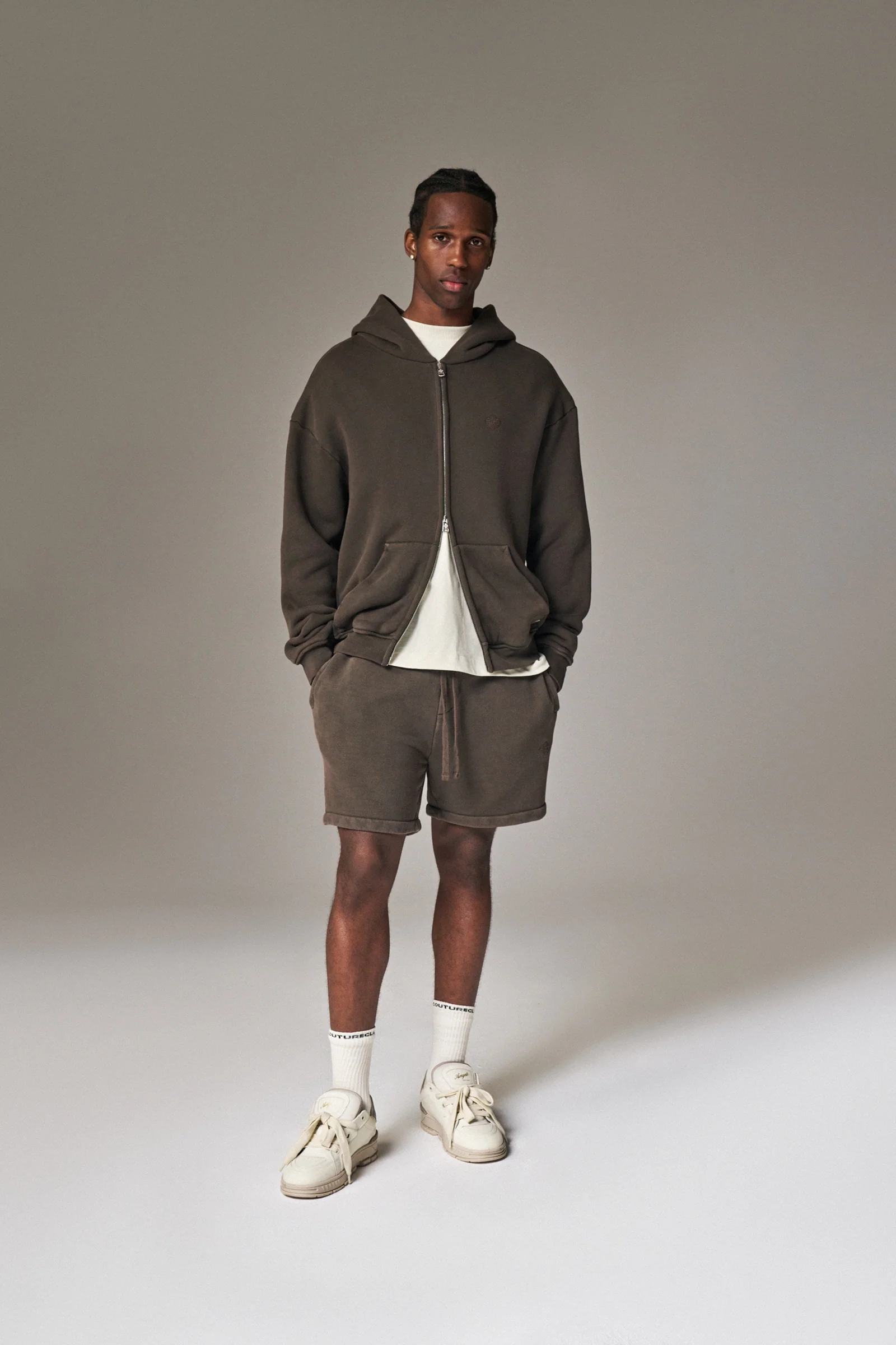 LAUNDERED CLASSICS ZIP THROUGH HOODIE - WASHED BROWN - Image 3