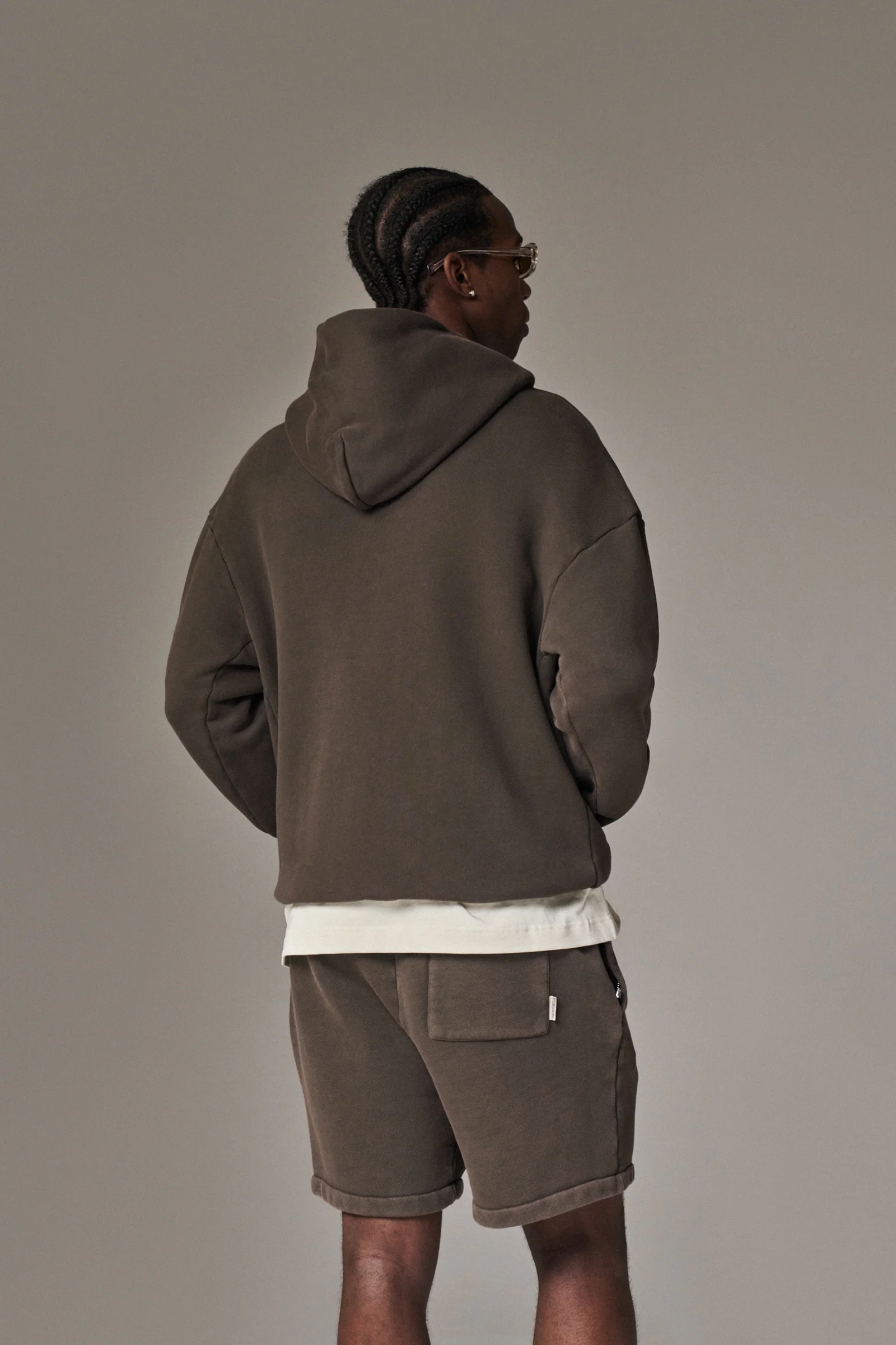LAUNDERED CLASSICS ZIP THROUGH HOODIE - WASHED BROWN - Image 6
