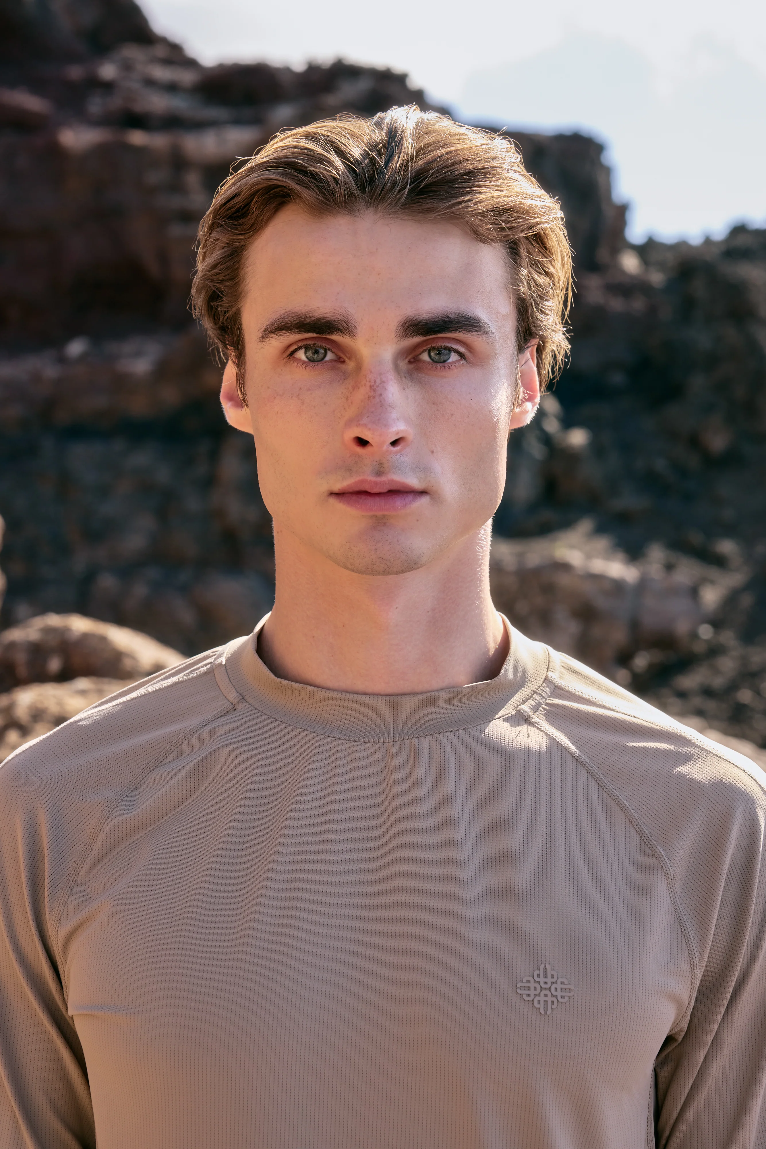 LONG SLEEVE TRAINING TOP - SAND - Image 3