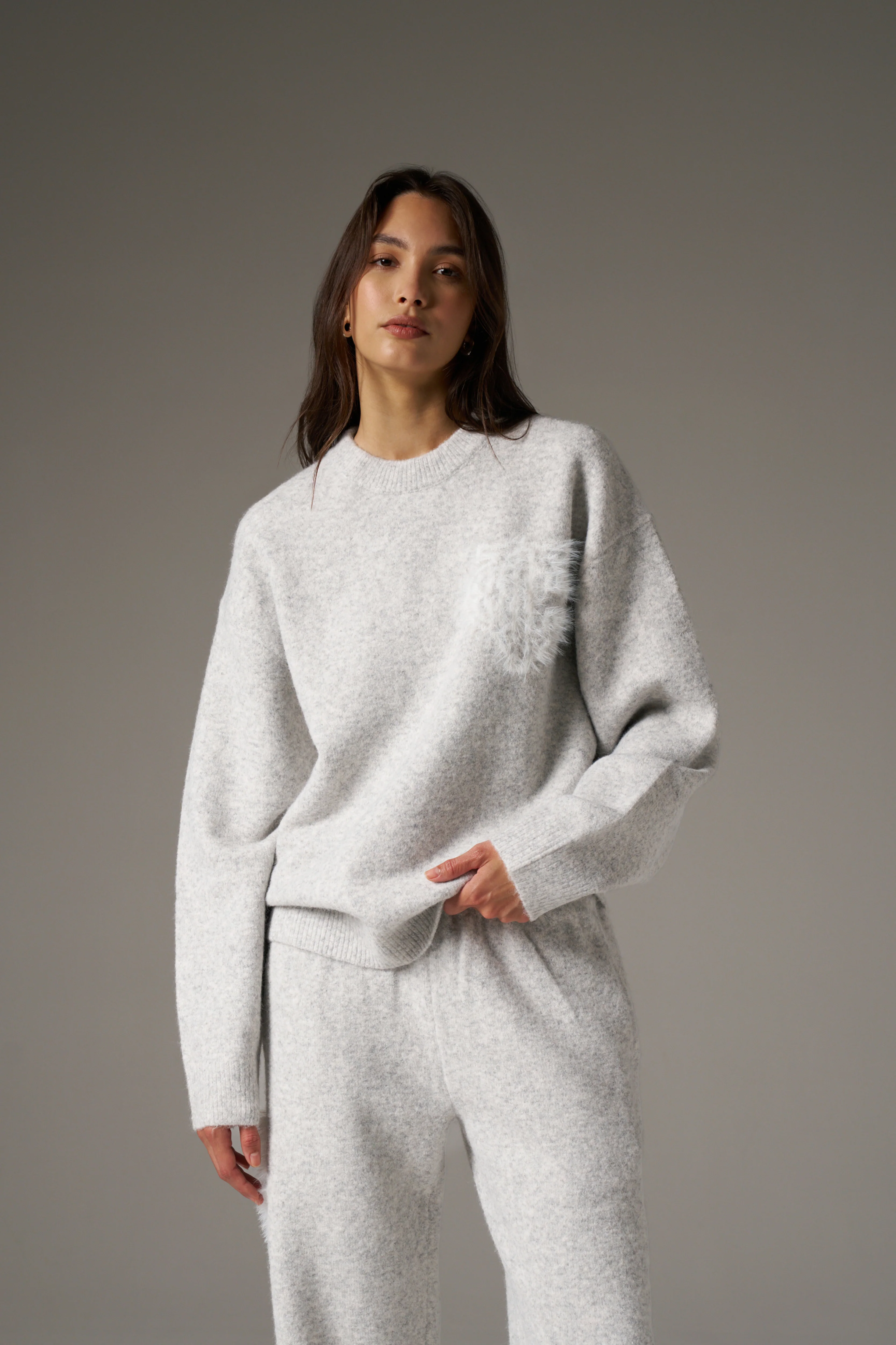 MONOGRAM FLUFFY KNIT CREW - GREY MARL - Image 3