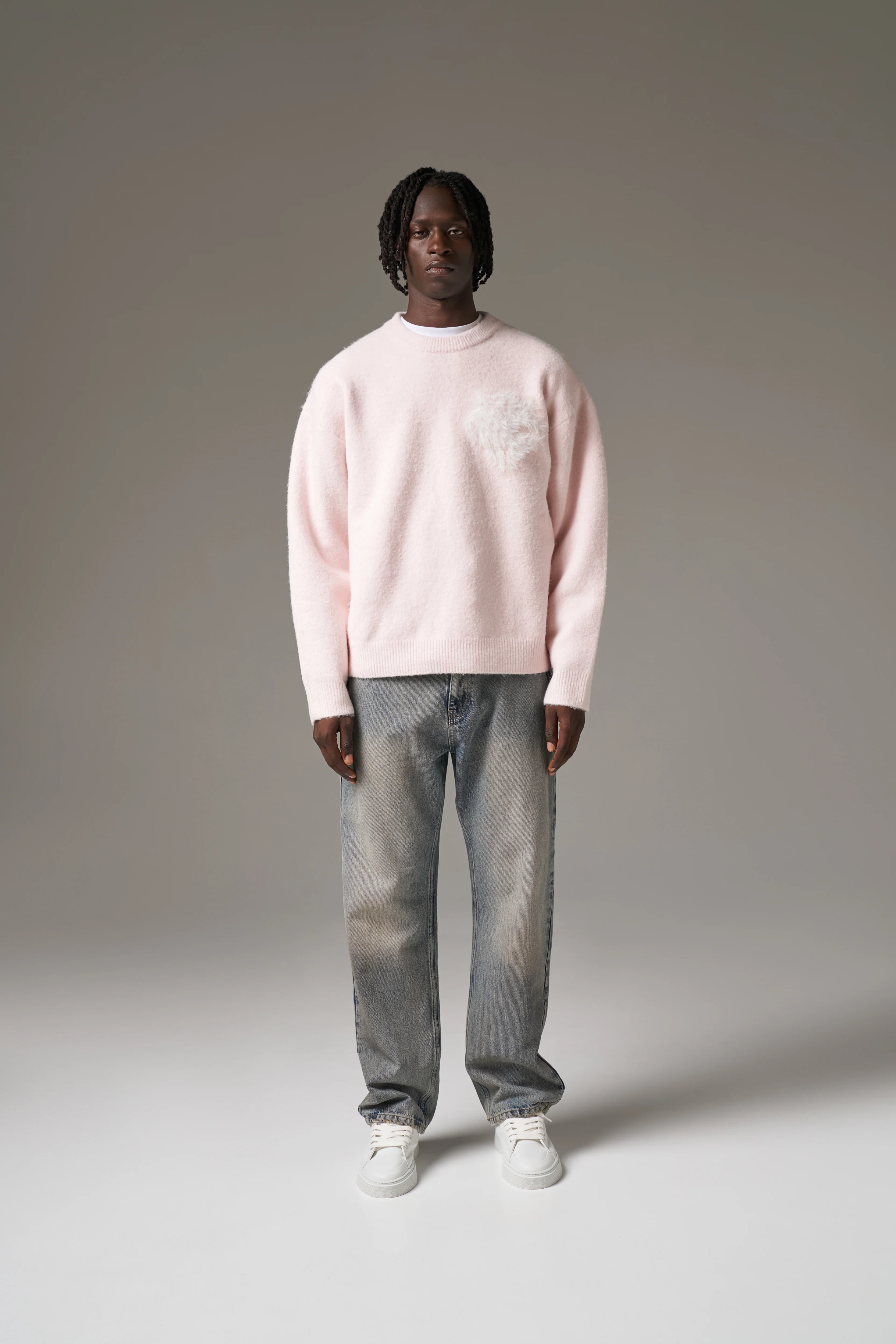 MONOGRAM FLUFFY KNIT CREW - PINK - Image 6