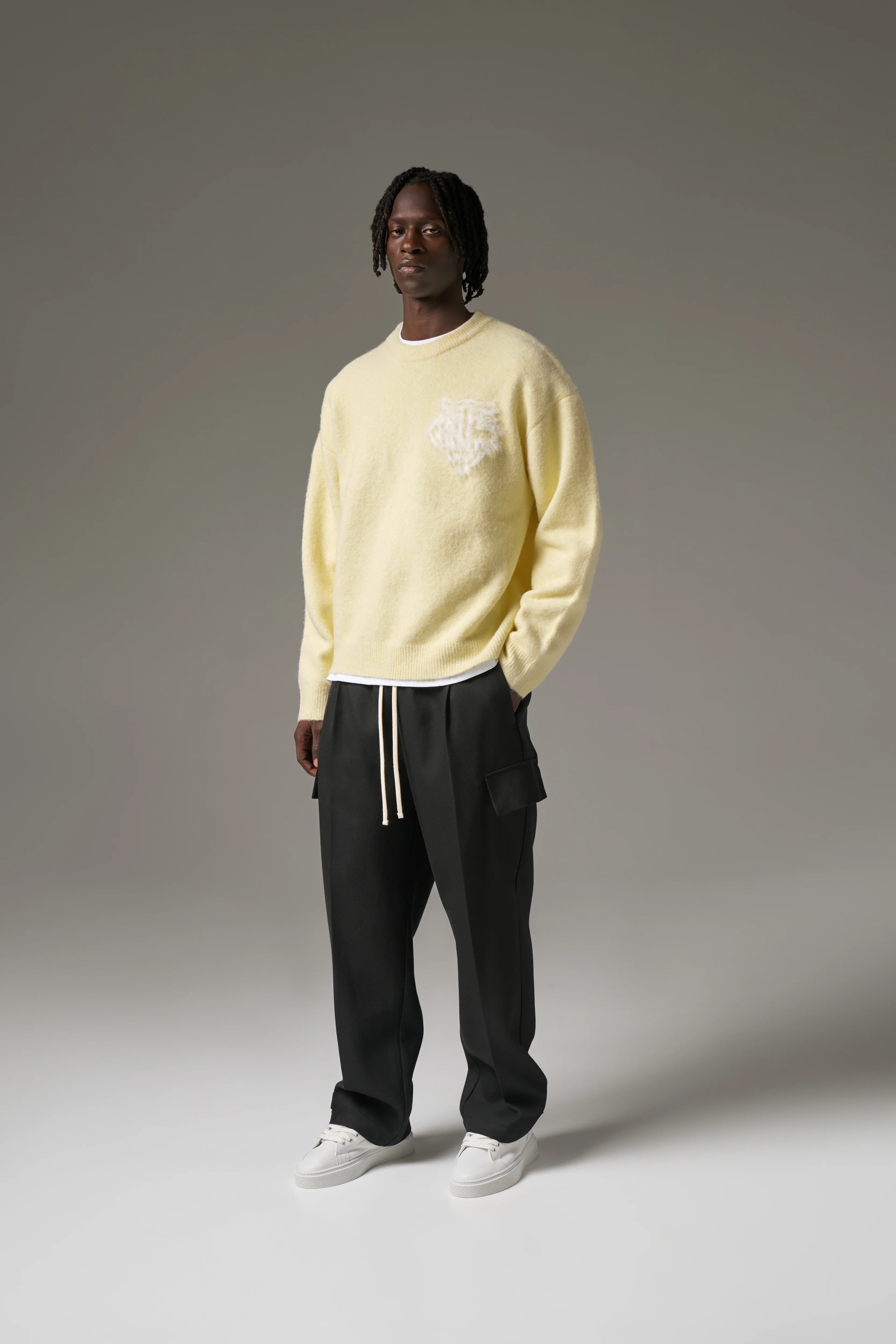 MONOGRAM FLUFFY KNIT CREW - YELLOW - Image 4