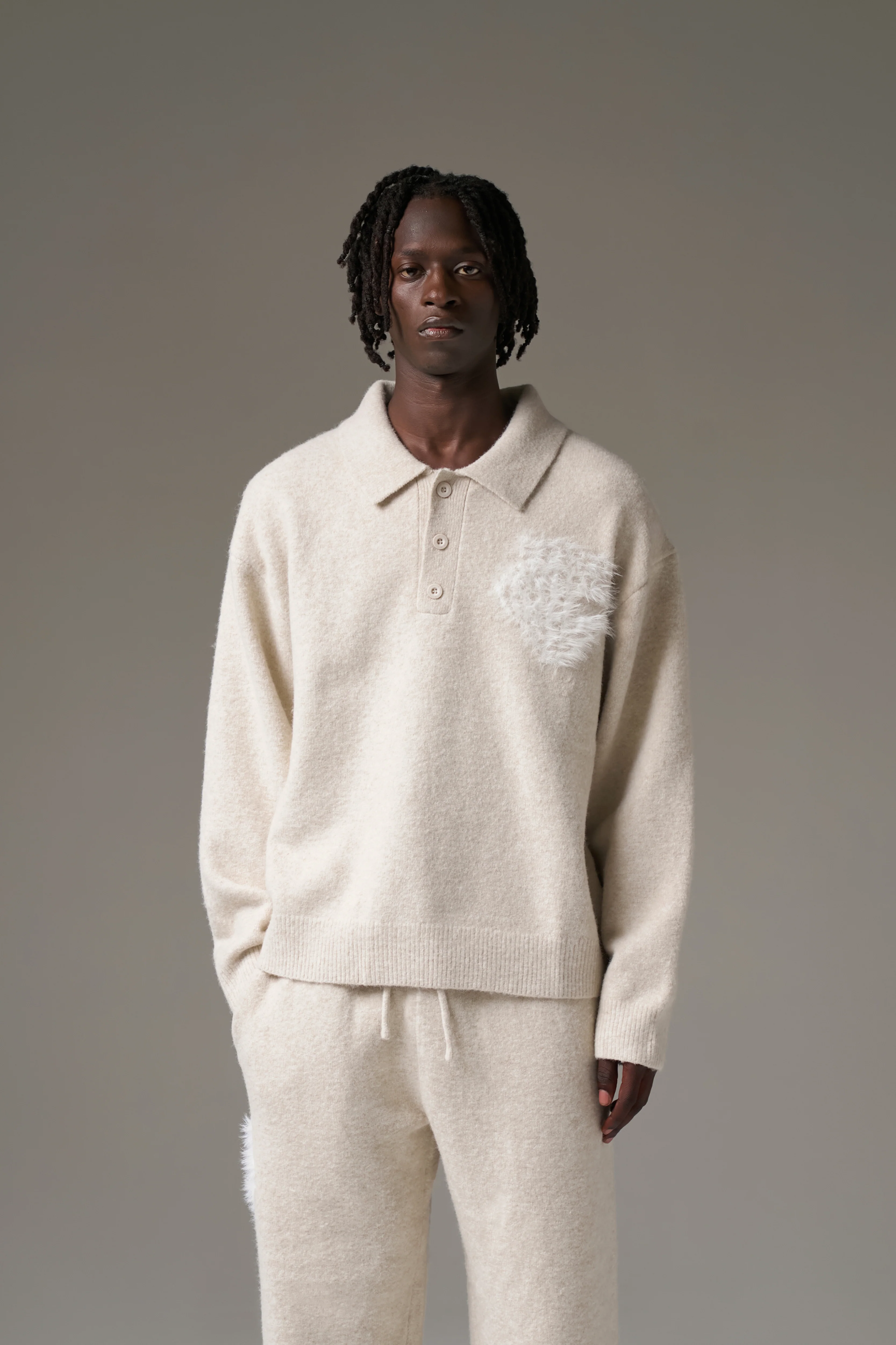 MONOGRAM FLUFFY KNIT POLO - BEIGE - Image 2