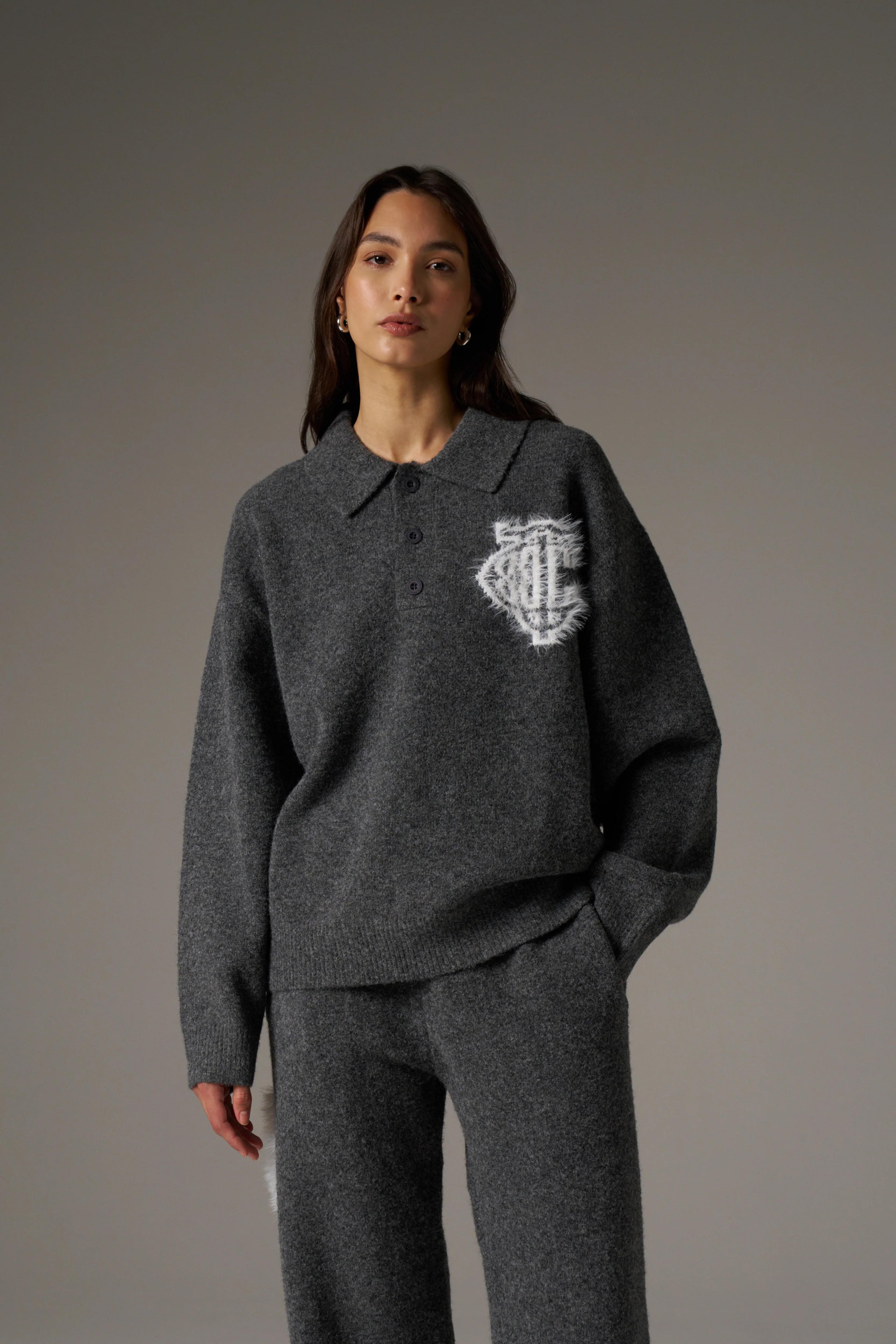 MONOGRAM FLUFFY KNIT POLO - CHARCOAL - Image 3
