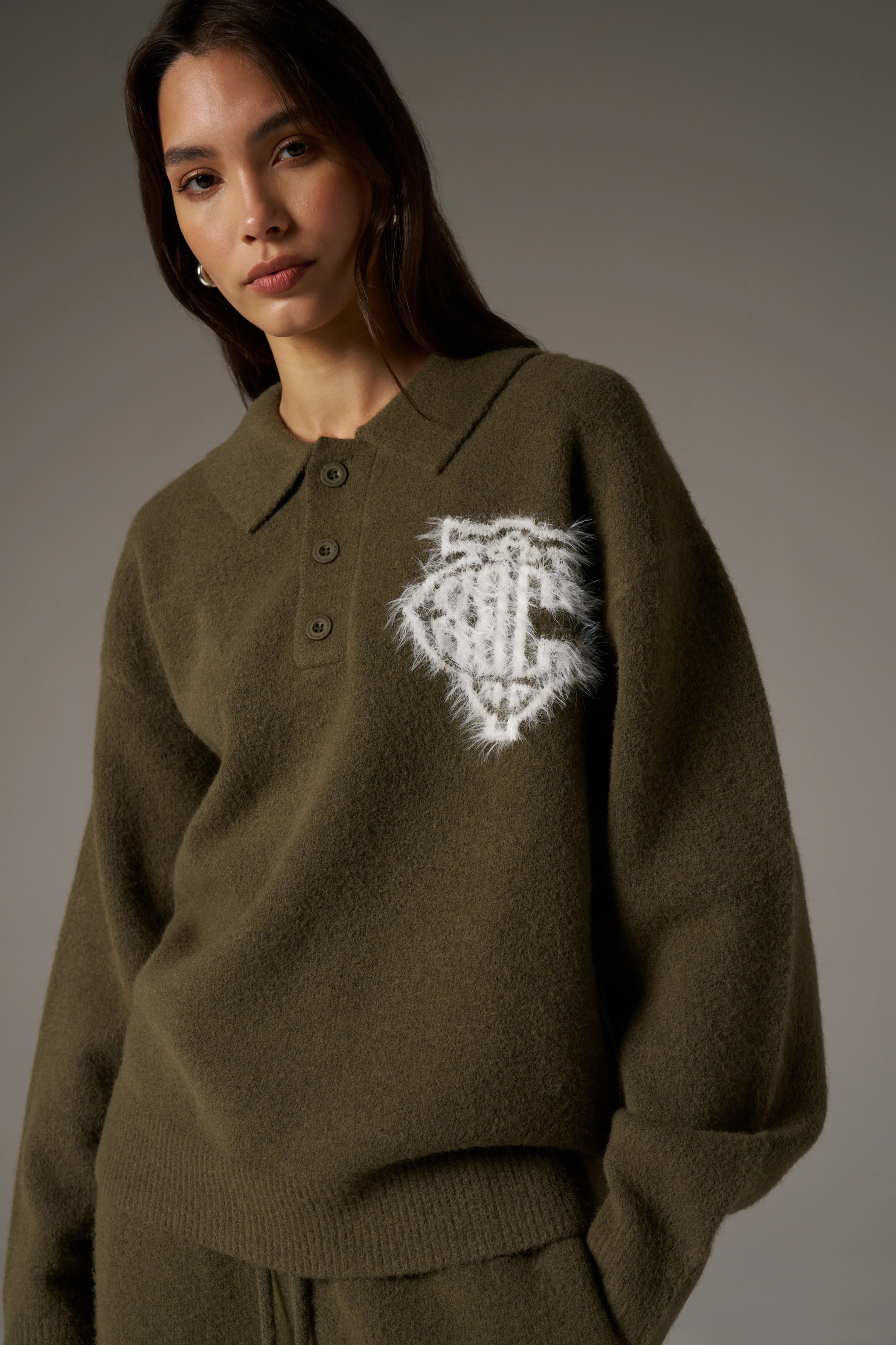 MONOGRAM FLUFFY KNIT POLO - KHAKI - Image 6