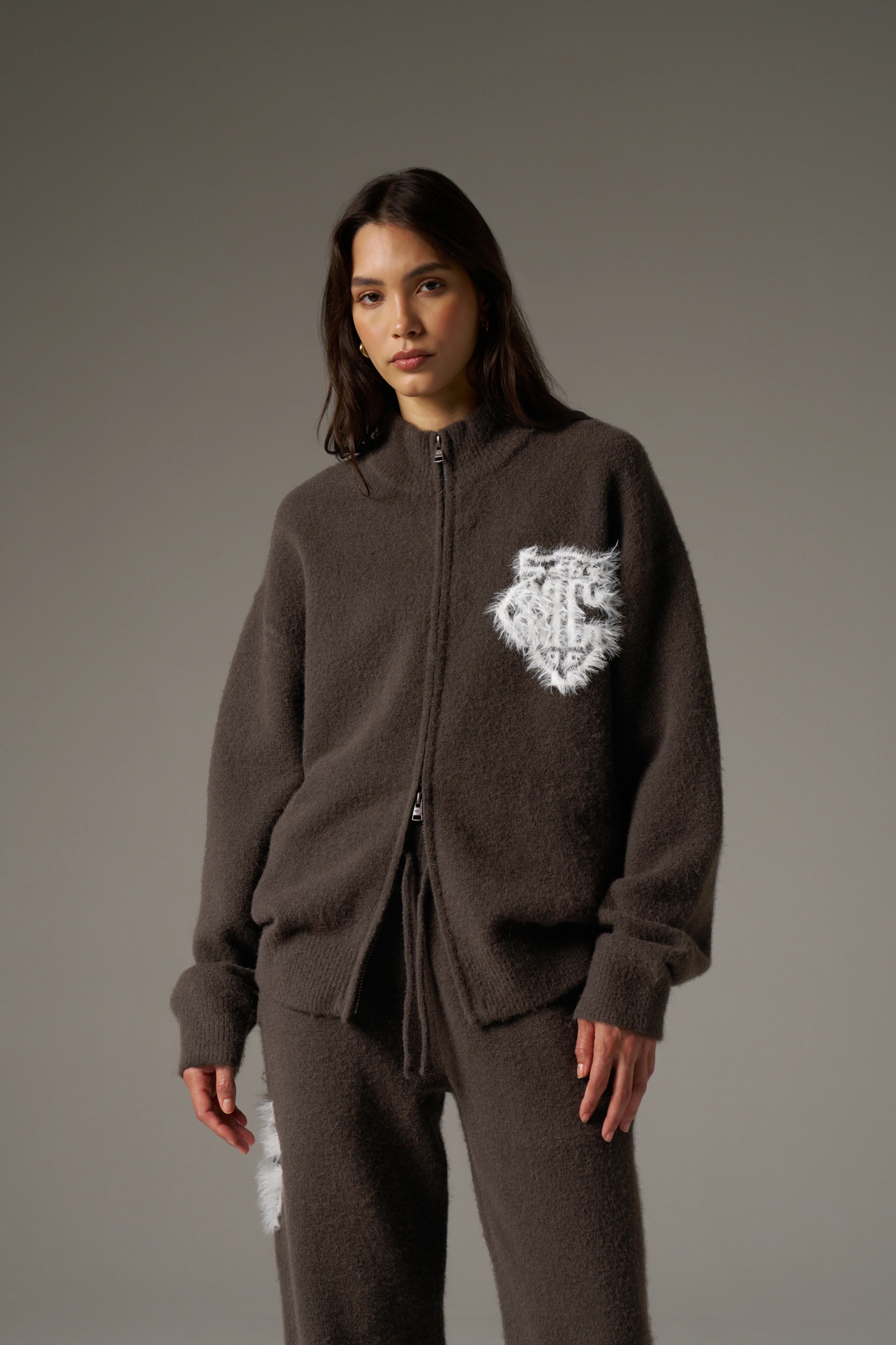 MONOGRAM FLUFFY KNIT ZIP THROUGH - BROWN - Image 8