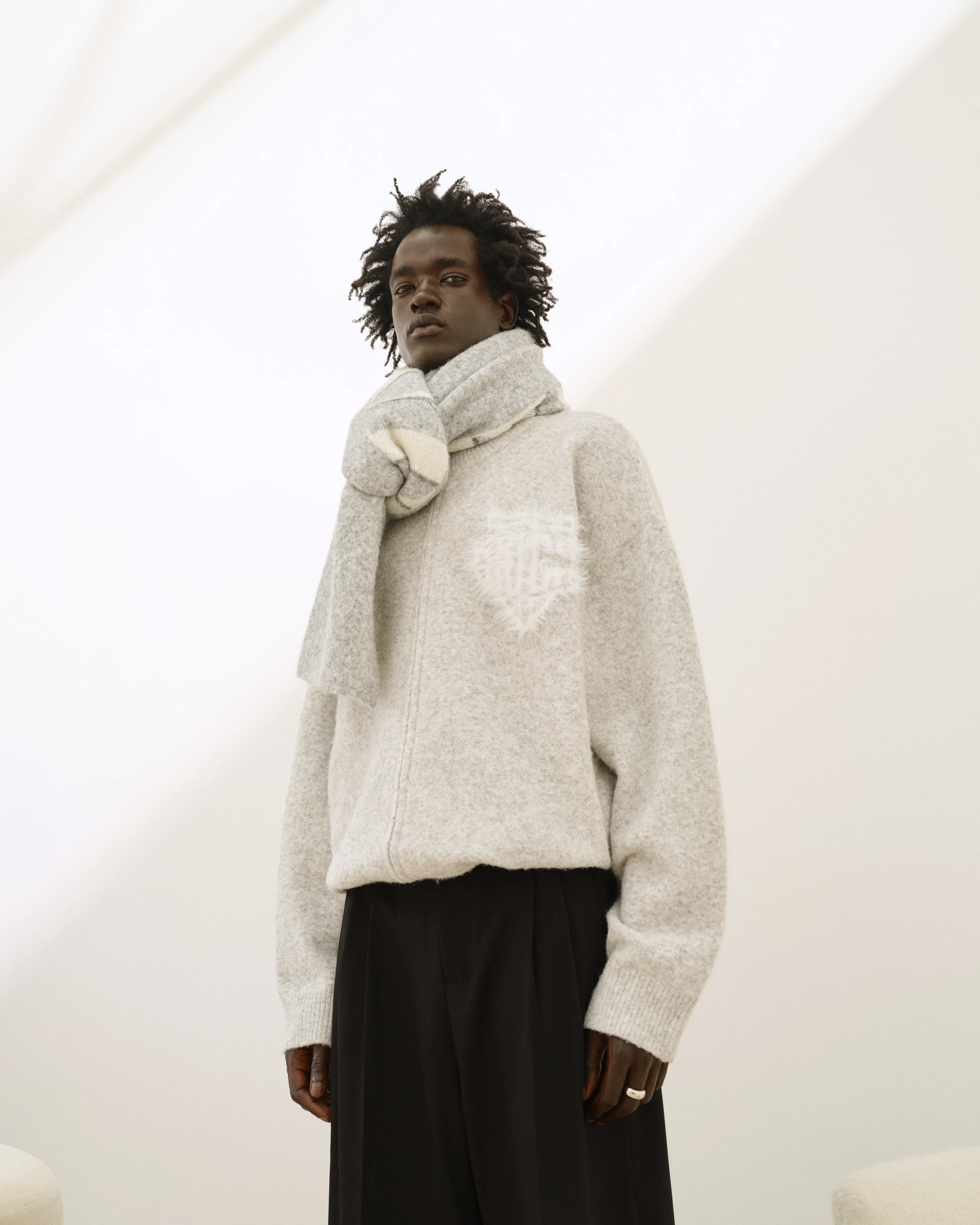 MONOGRAM FLUFFY KNIT ZIP THROUGH - GREY MARL - Image 2