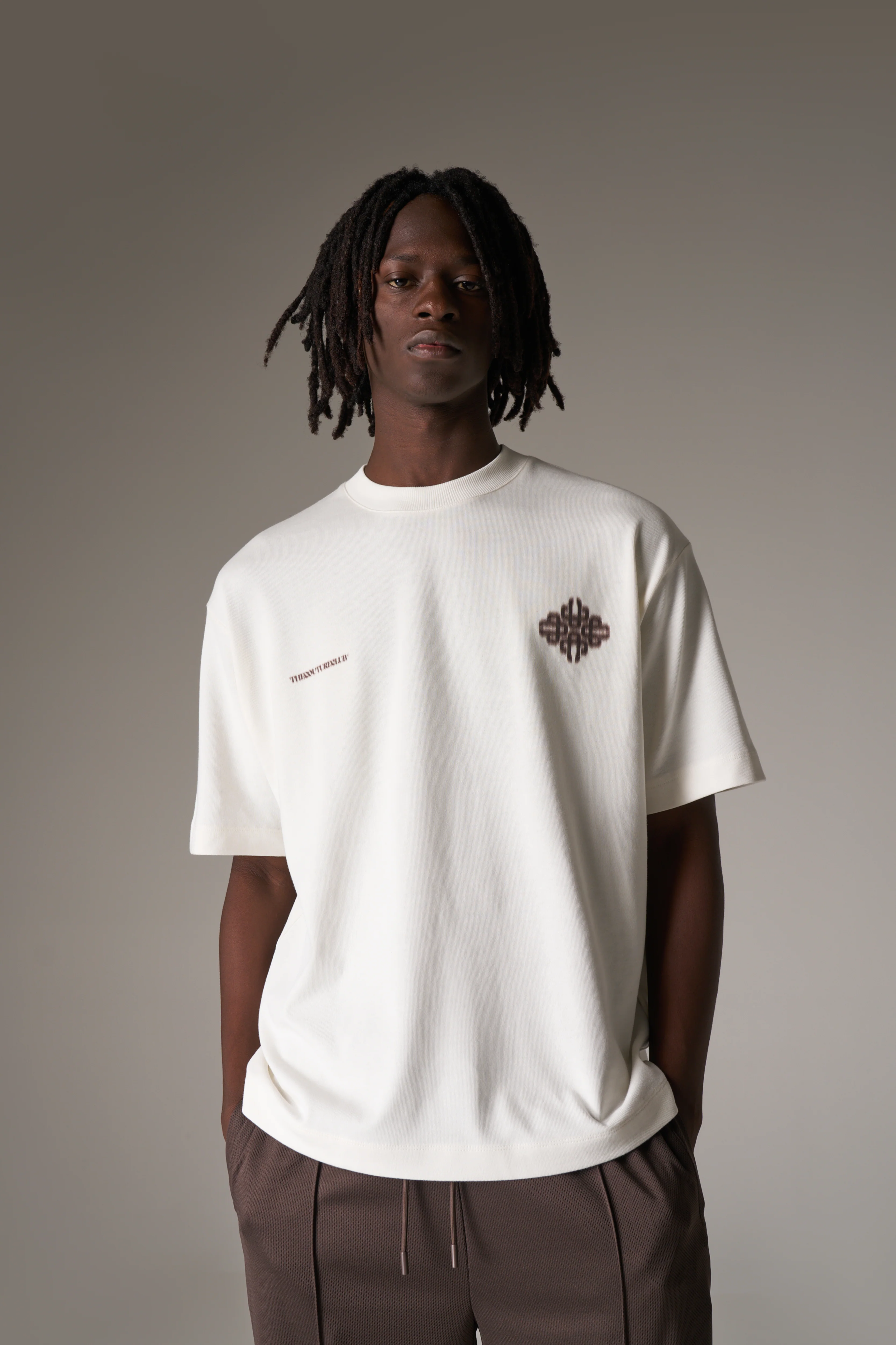 MOTION BLURRED EMBLEM T-SHIRT - OFF WHITE - Image 4