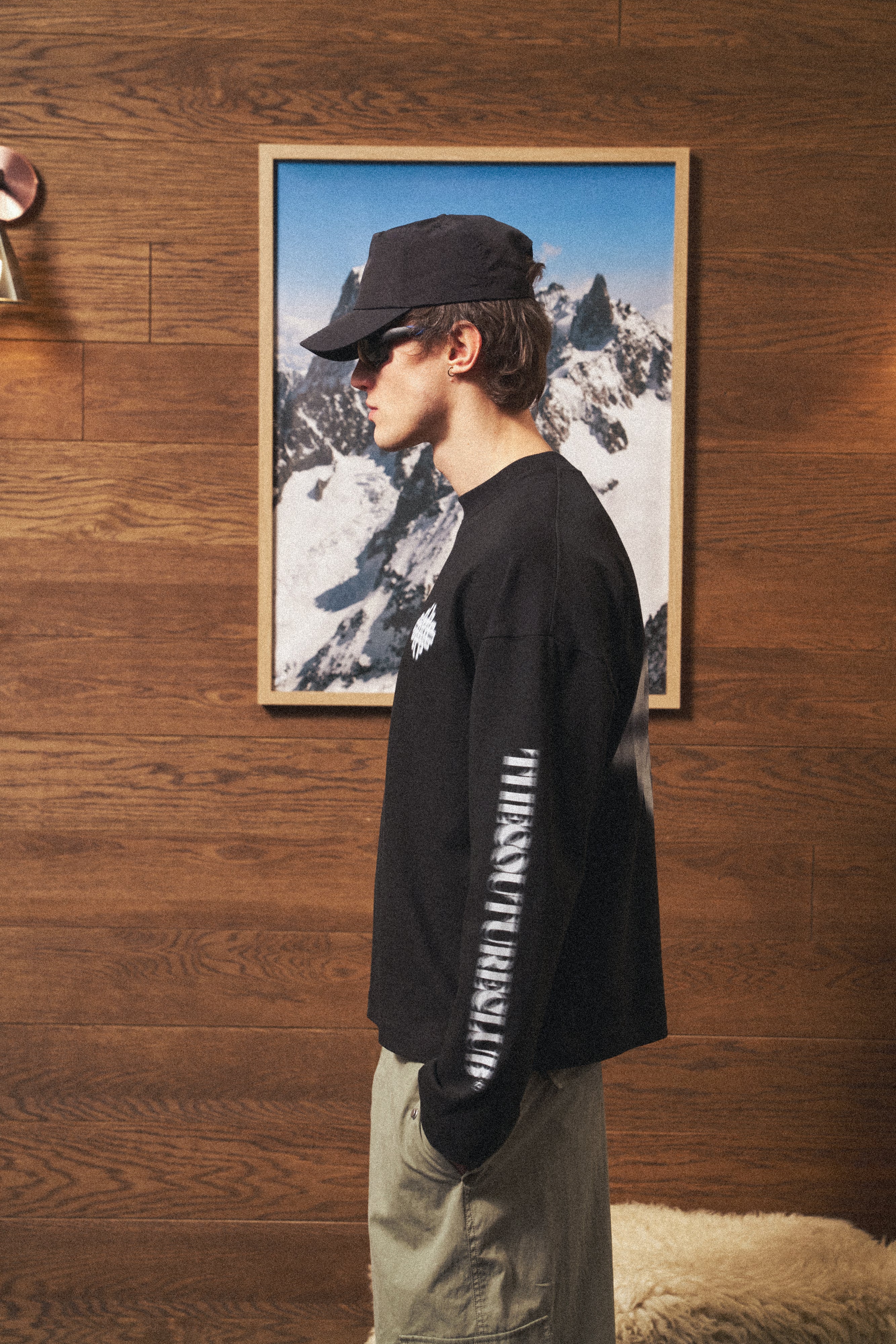 MOTION BLURRED LONG SLEEVE T-SHIRT - BLACK - Image 5