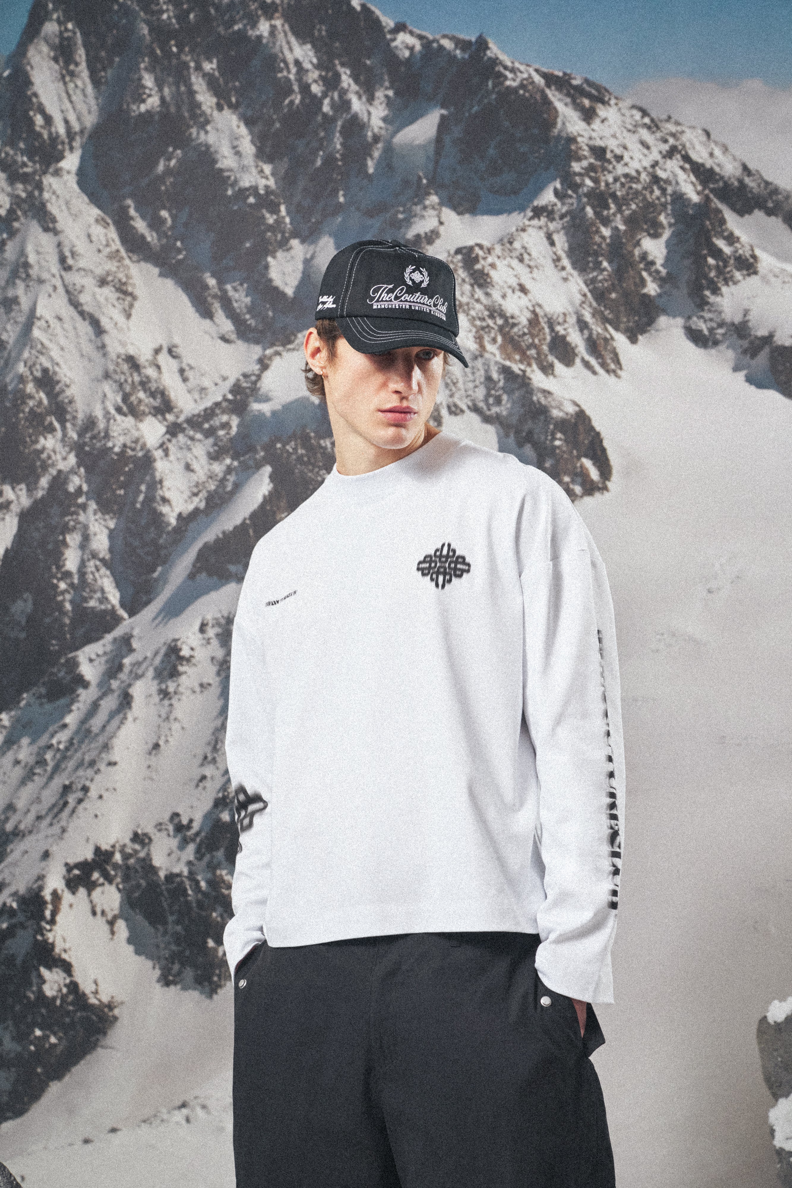 MOTION BLURRED LONG SLEEVE T-SHIRT - WHITE - Image 3