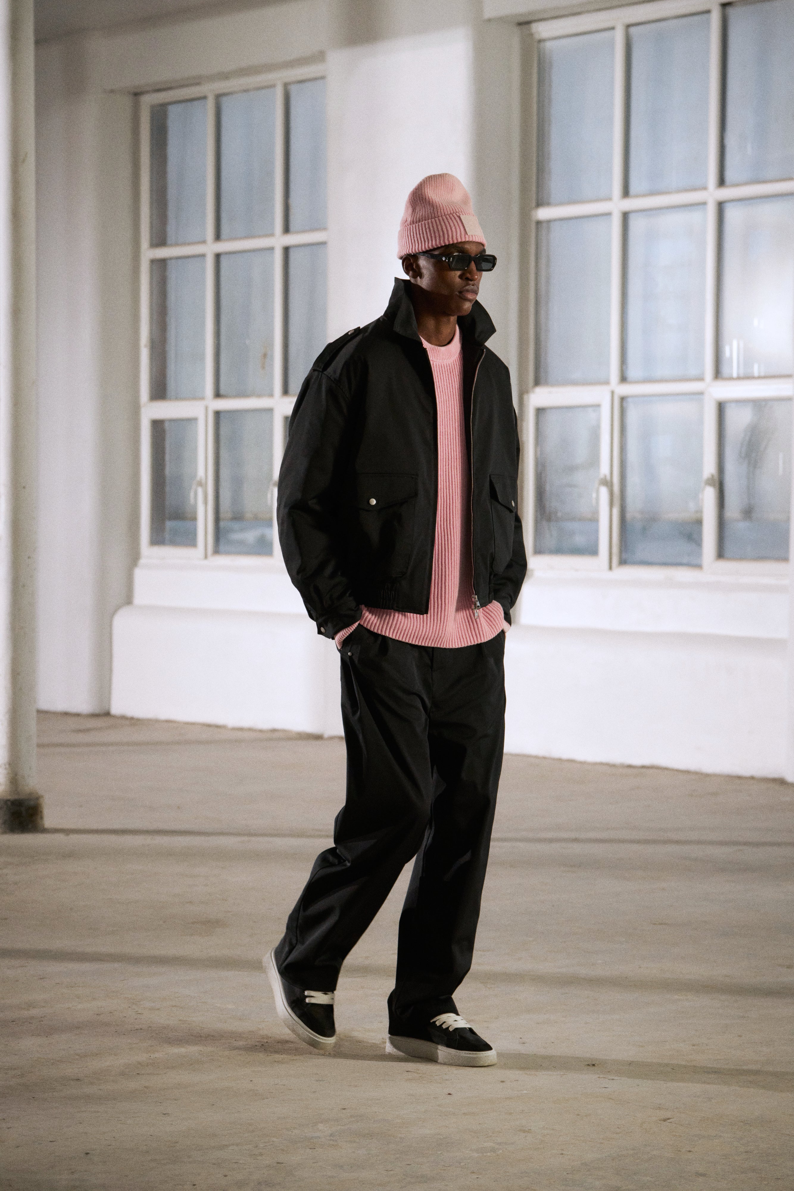 PADDED SMART FLIGHT BOMBER JACKET - BLACK - Image 5