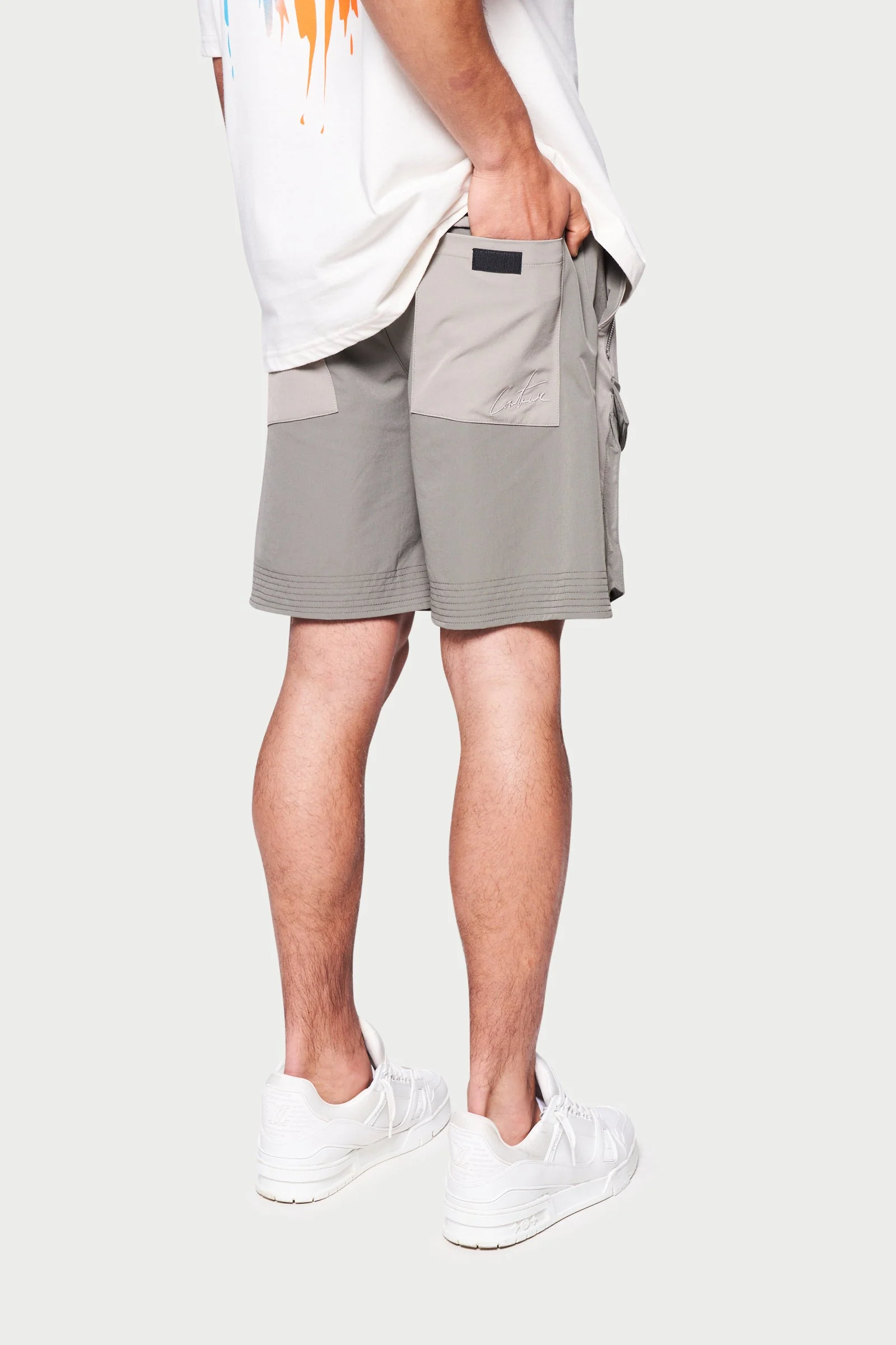 PANELLED CARGO SHORTS - GREY - Image 6