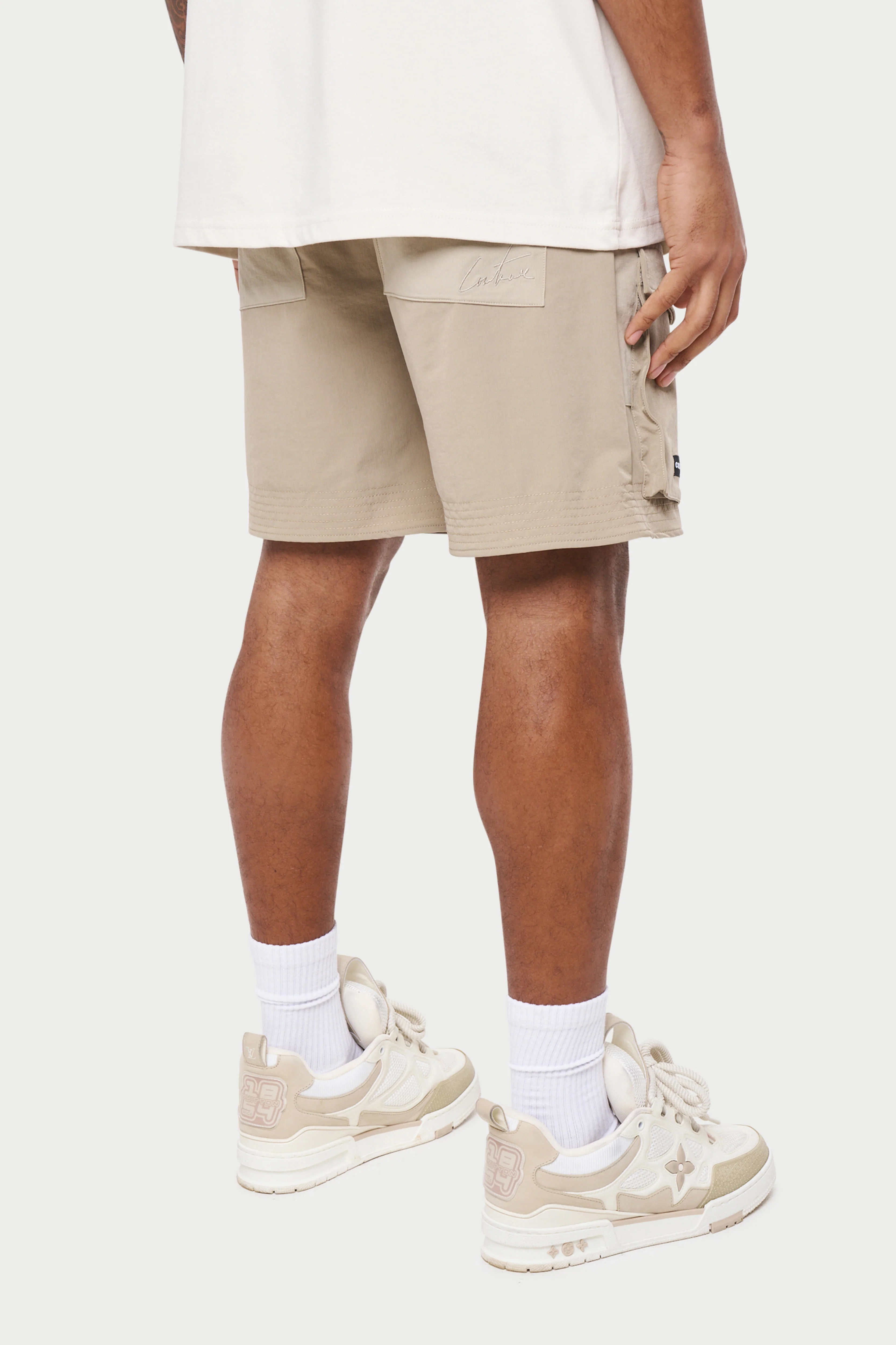 PANELLED CARGO SHORTS - BEIGE - Image 6