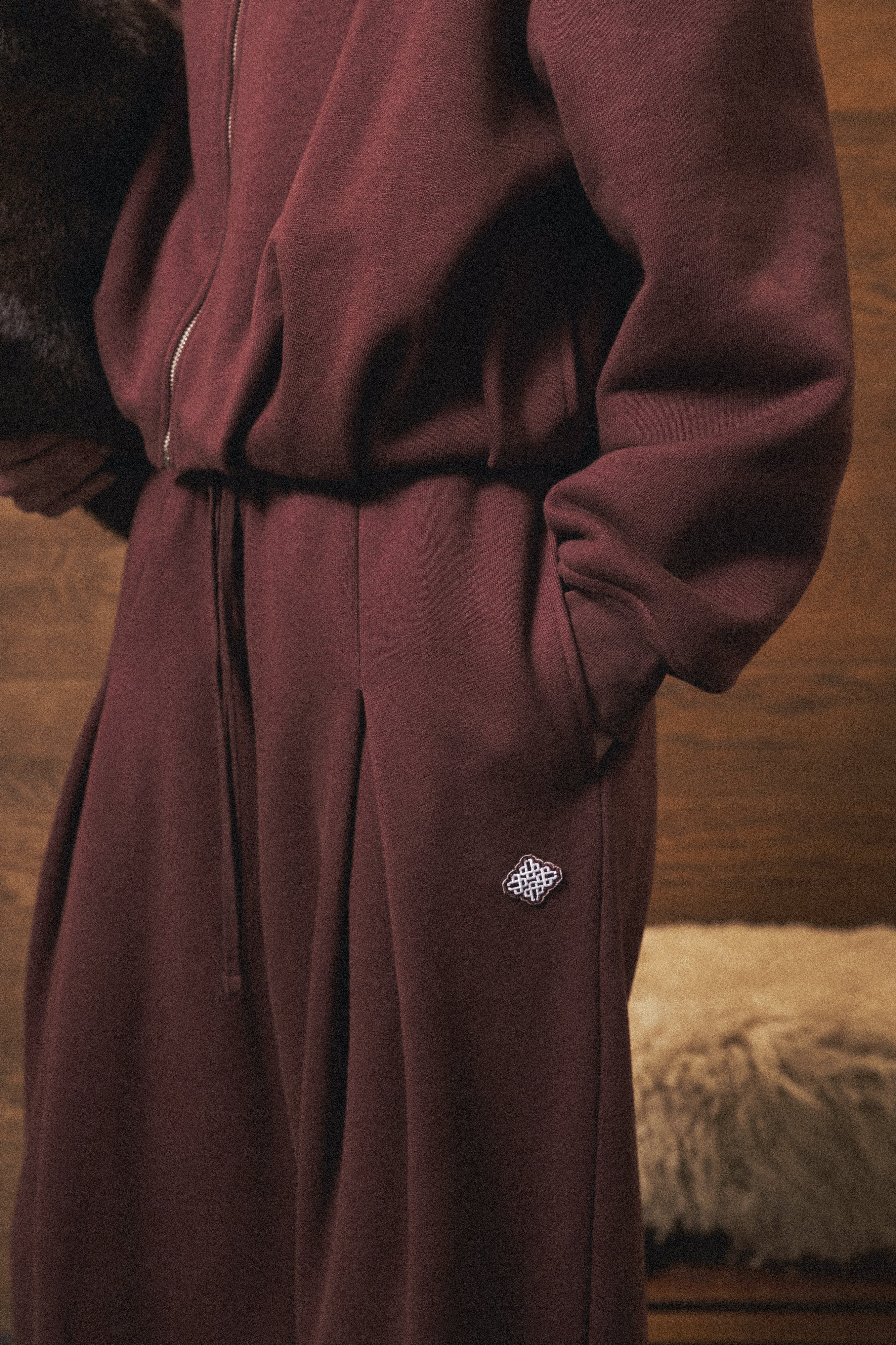 PLEAT DETAIL WIDE LEG JOGGERS - CHOCOLATE - Image 4