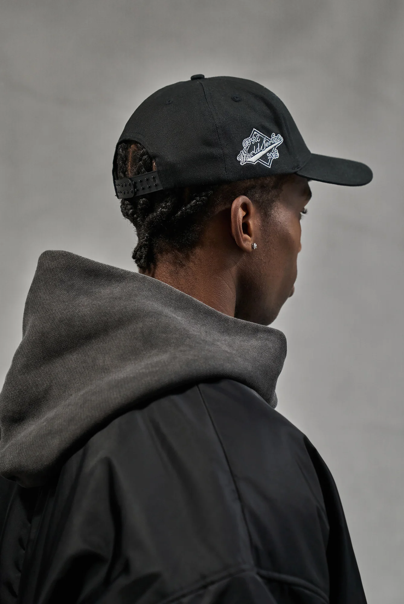 RAISED EMBLEM CAP - BLACK - Image 4