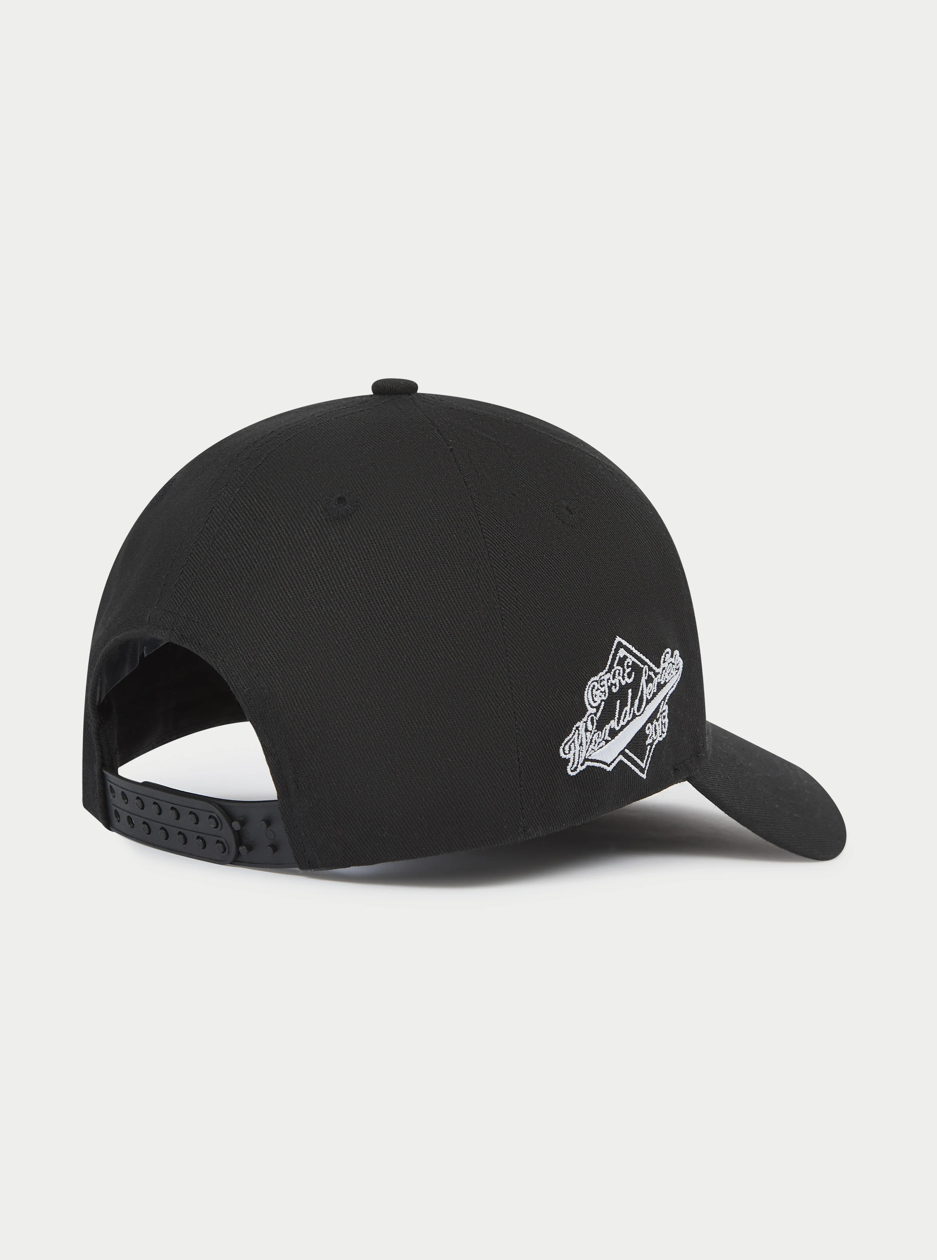 RAISED EMBLEM CAP - BLACK - Image 8