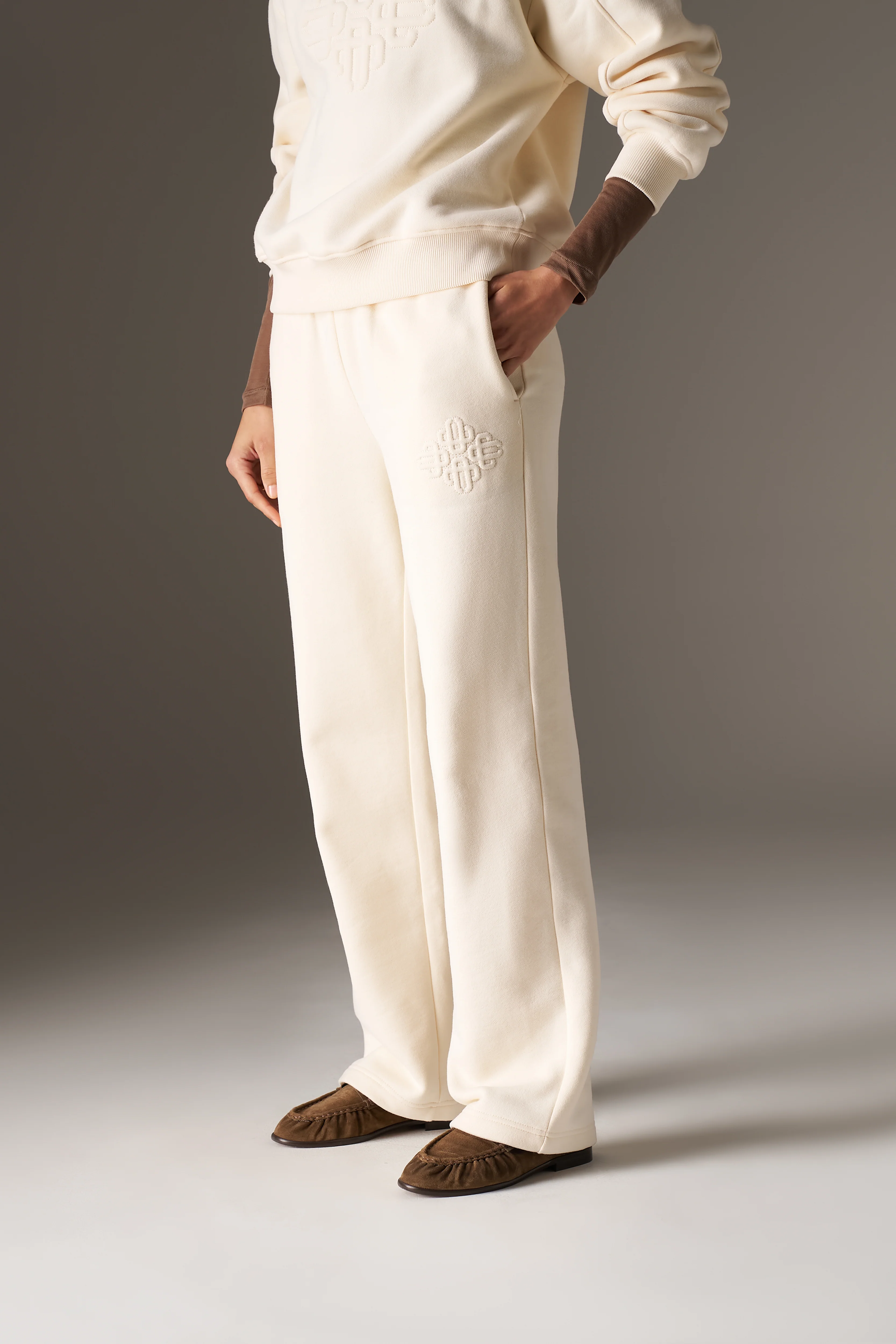 RAISED EMBLEM JOGGERS - BUTTERMILK - Image 2
