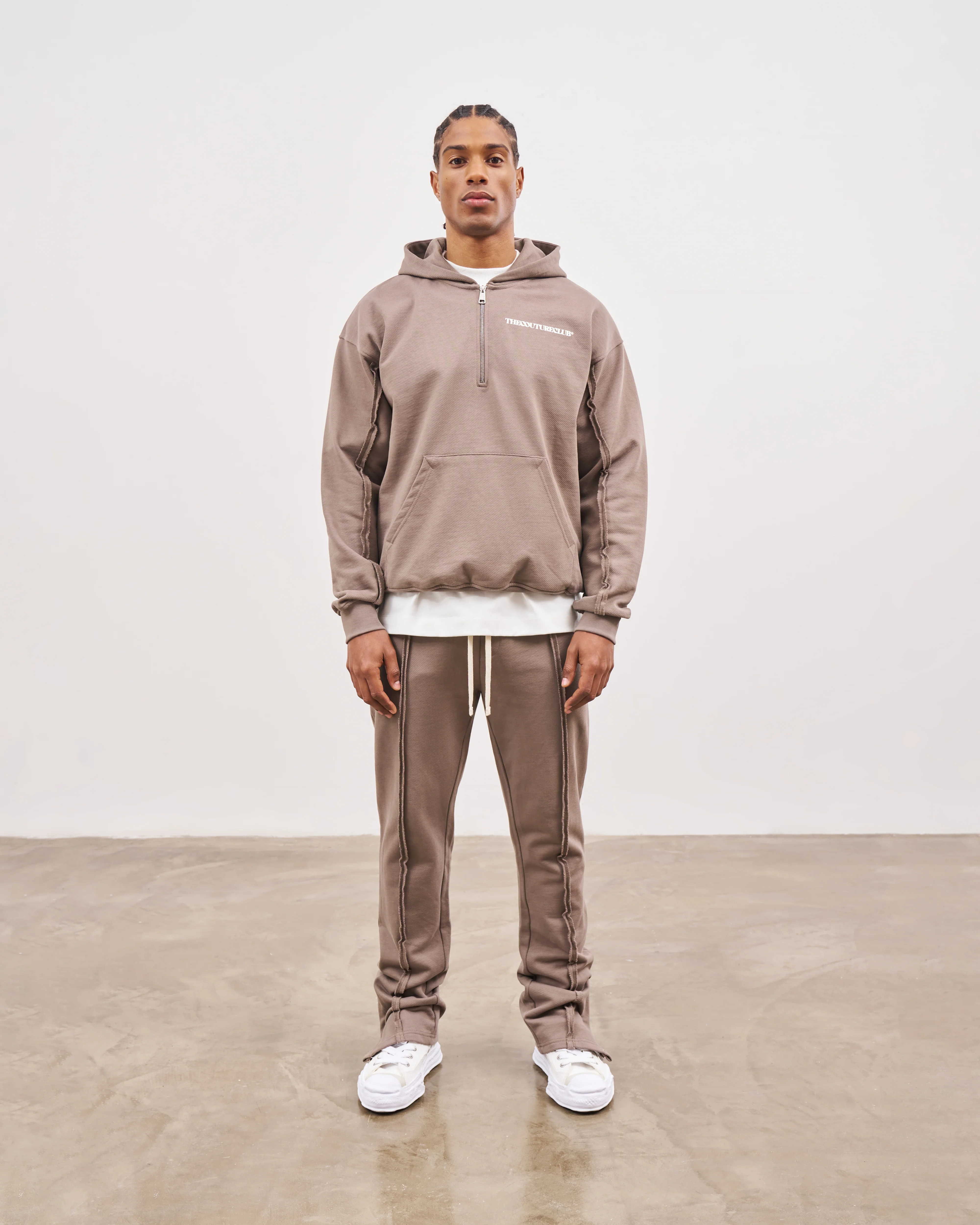 RAW SEAM STRAIGHT LEG JOGGERS - COFFEE - Image 4