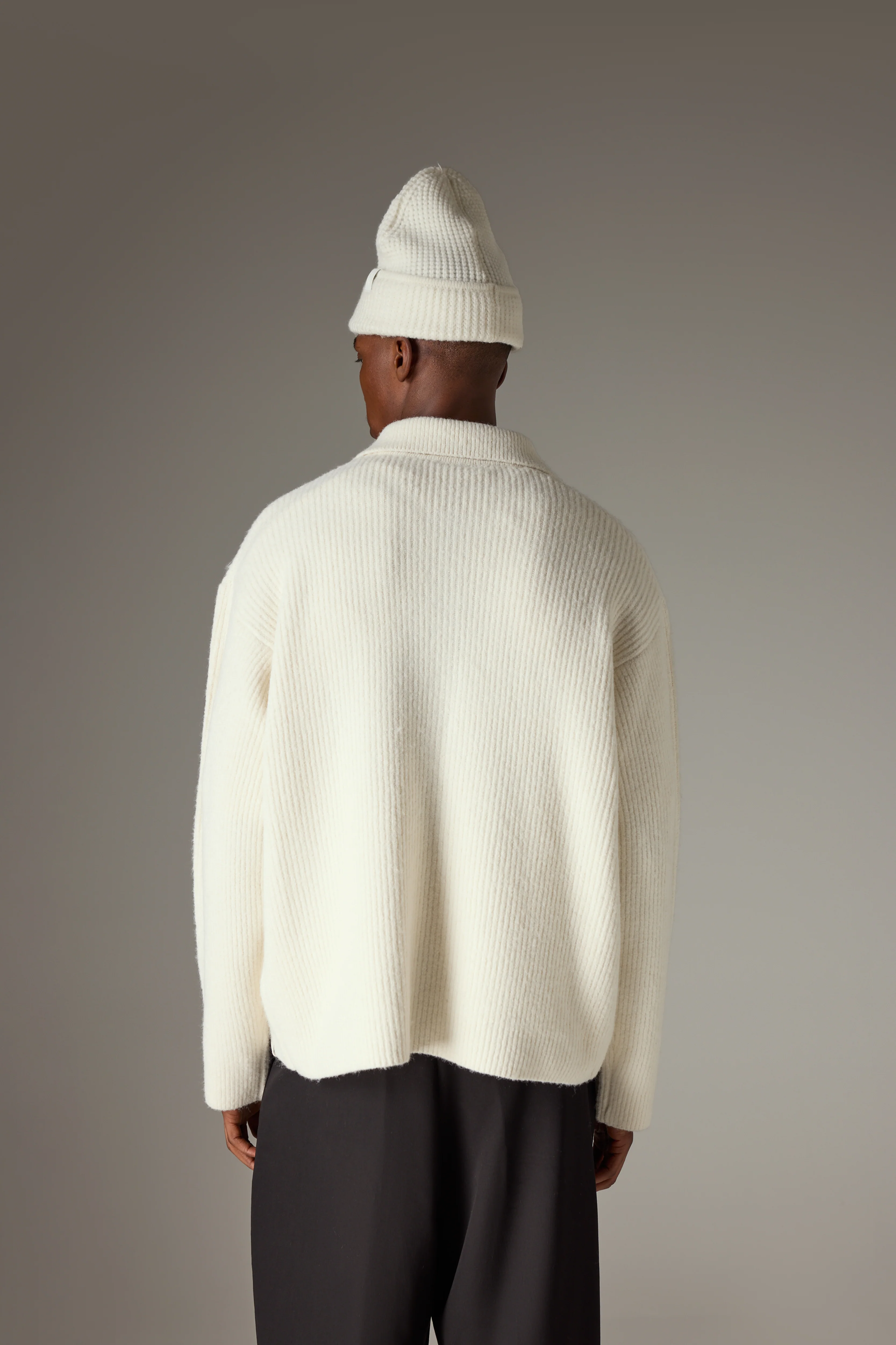 RIBBED KNITTED OVERSIZED ZIP THROUGH - WHITE - Image 6