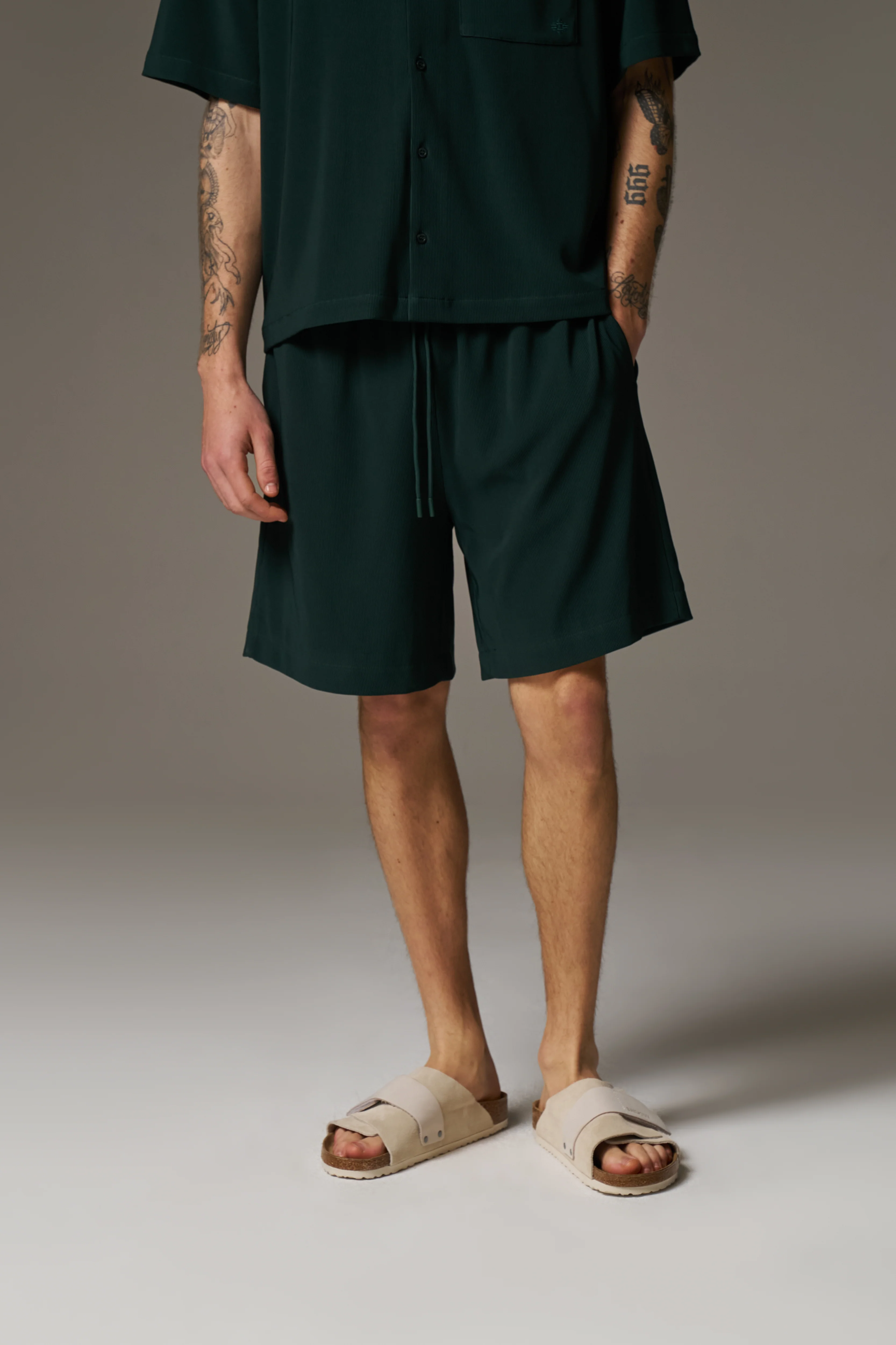 RIBBED SHORTS - GREEN - Image 2