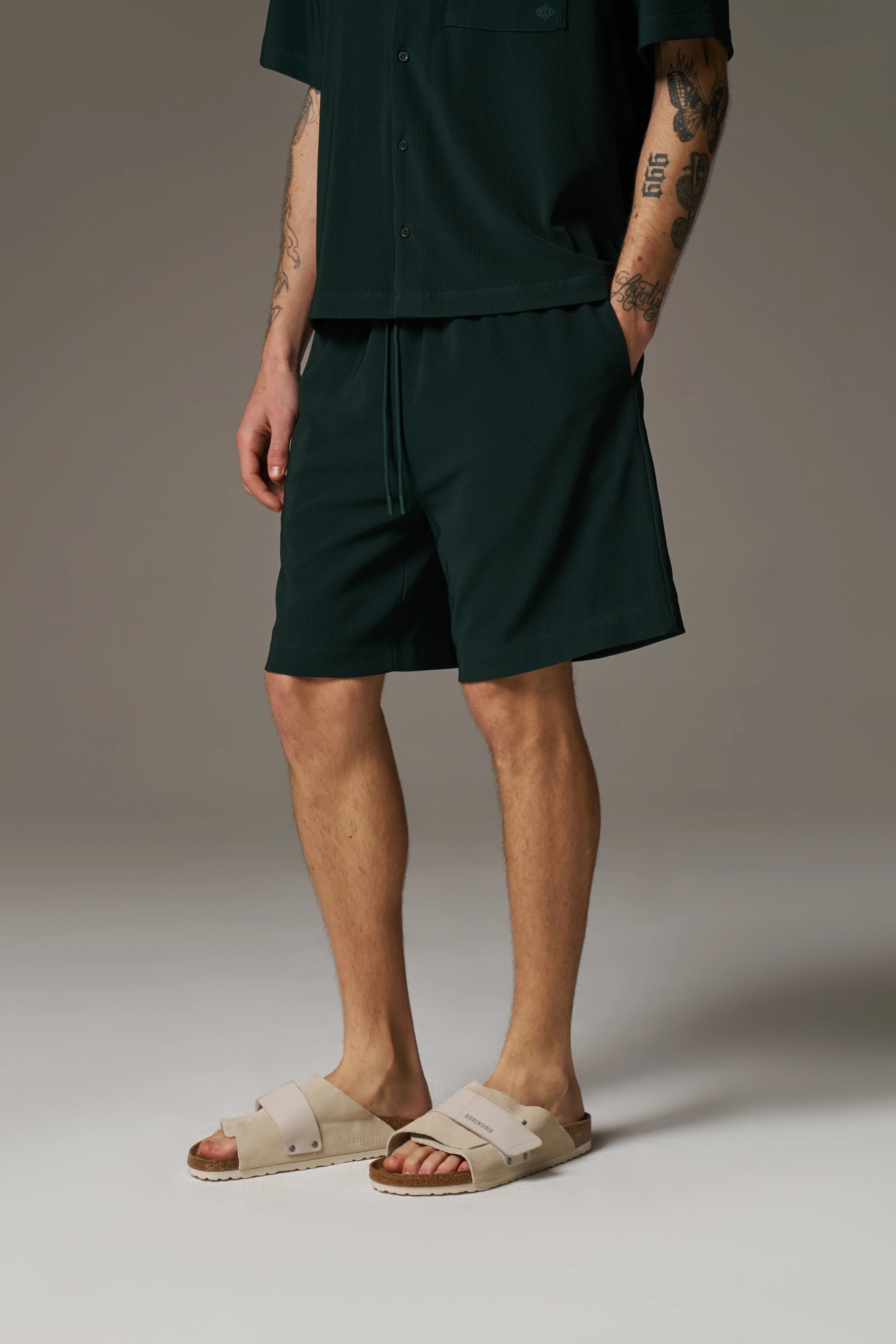 RIBBED SHORTS - GREEN - Image 7