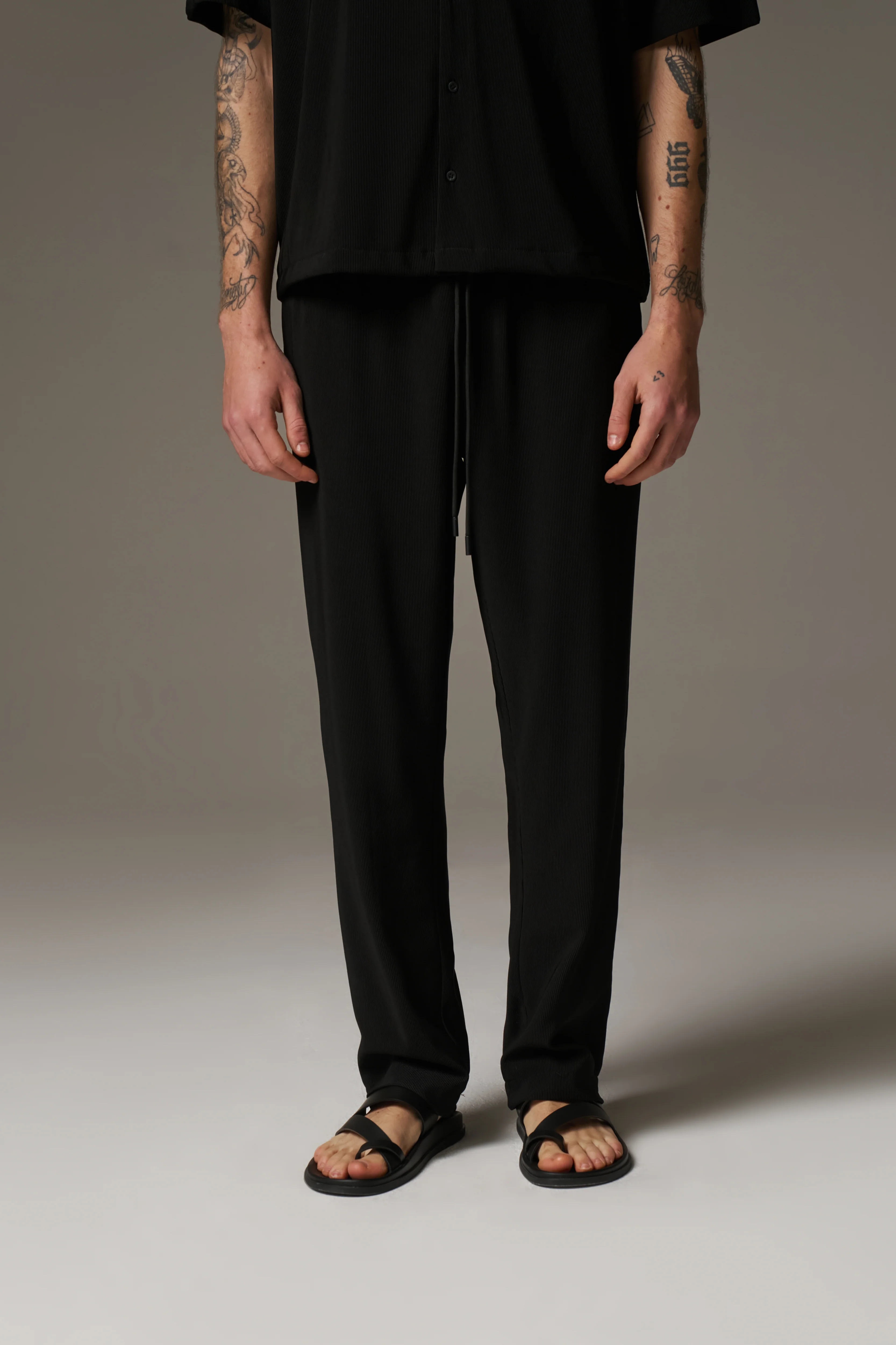 RIBBED TROUSERS - BLACK - Image 2