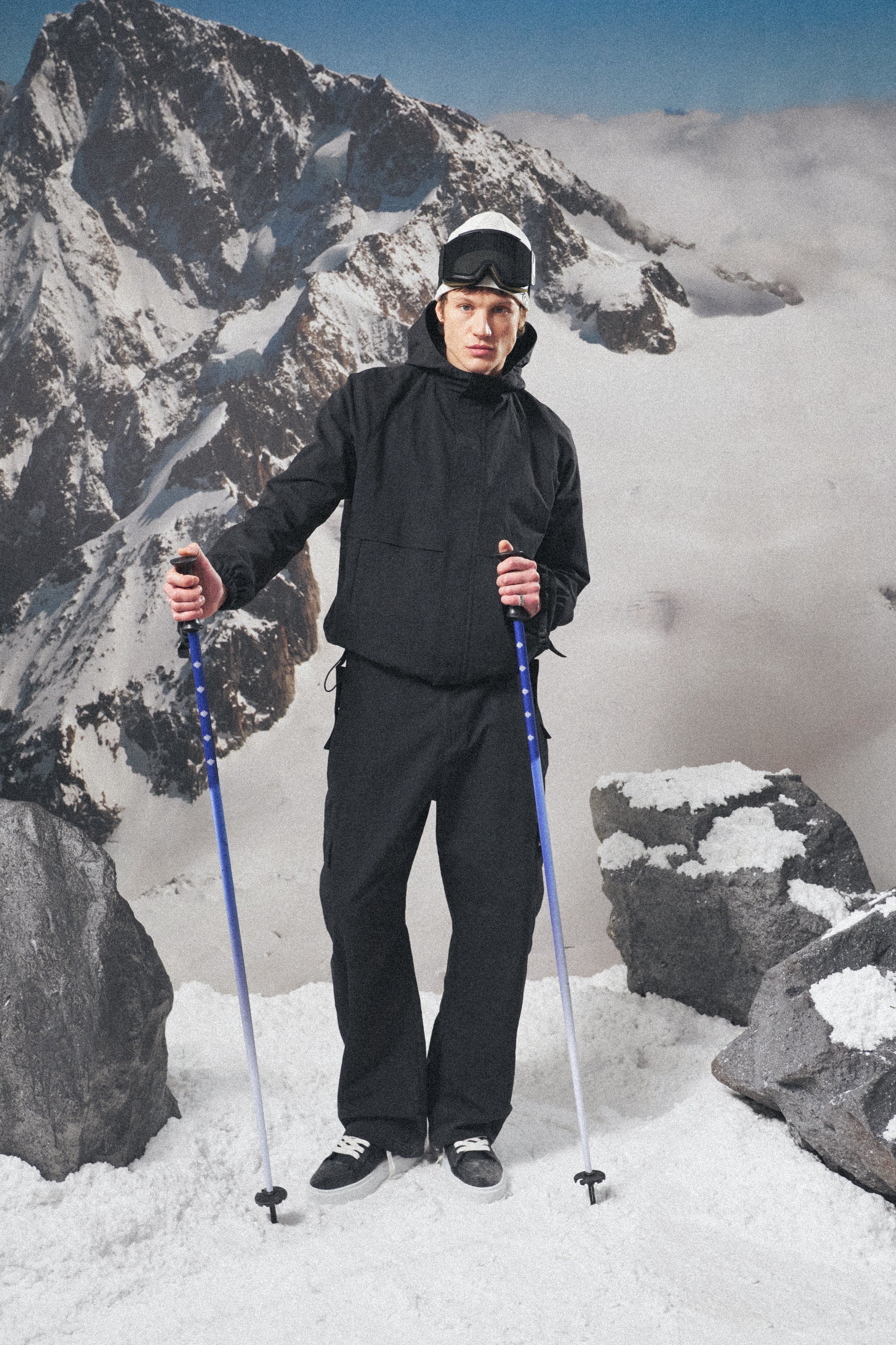 RIPSTOP CARGO TROUSERS - BLACK - Image 3