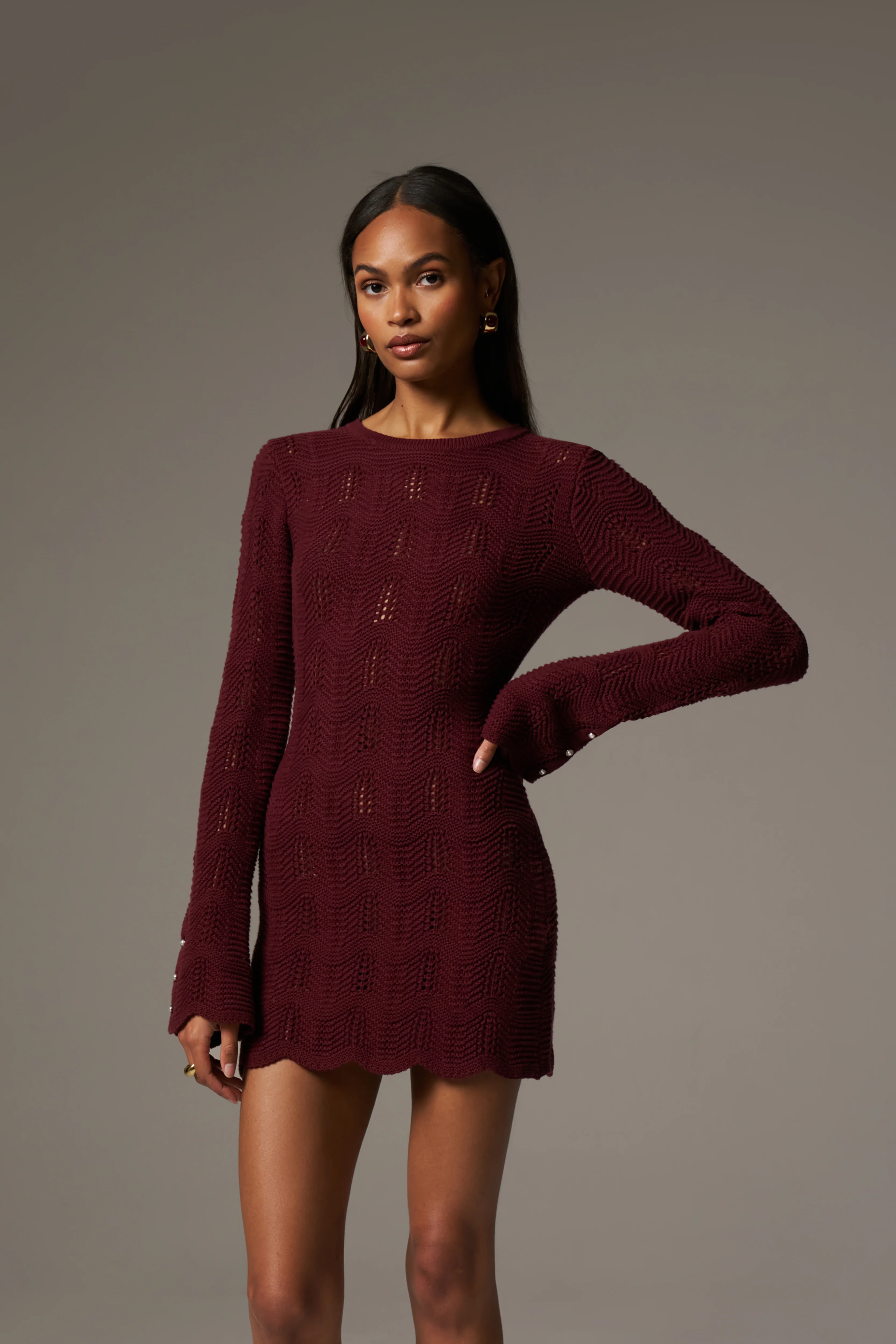 SCALLOP EDGE KNITTED MINI DRESS - BURGUNDY - Image 11