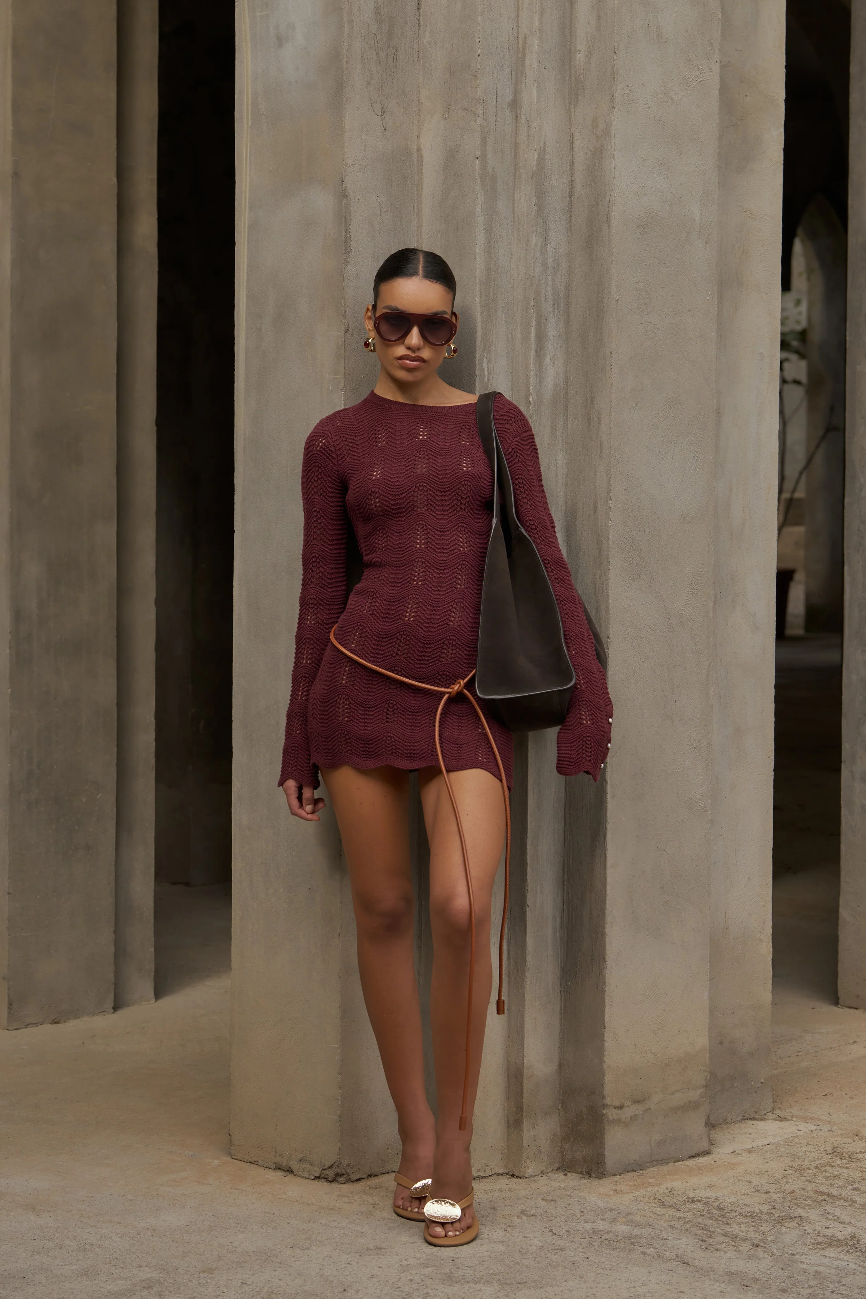 SCALLOP EDGE KNITTED MINI DRESS - BURGUNDY - Image 2