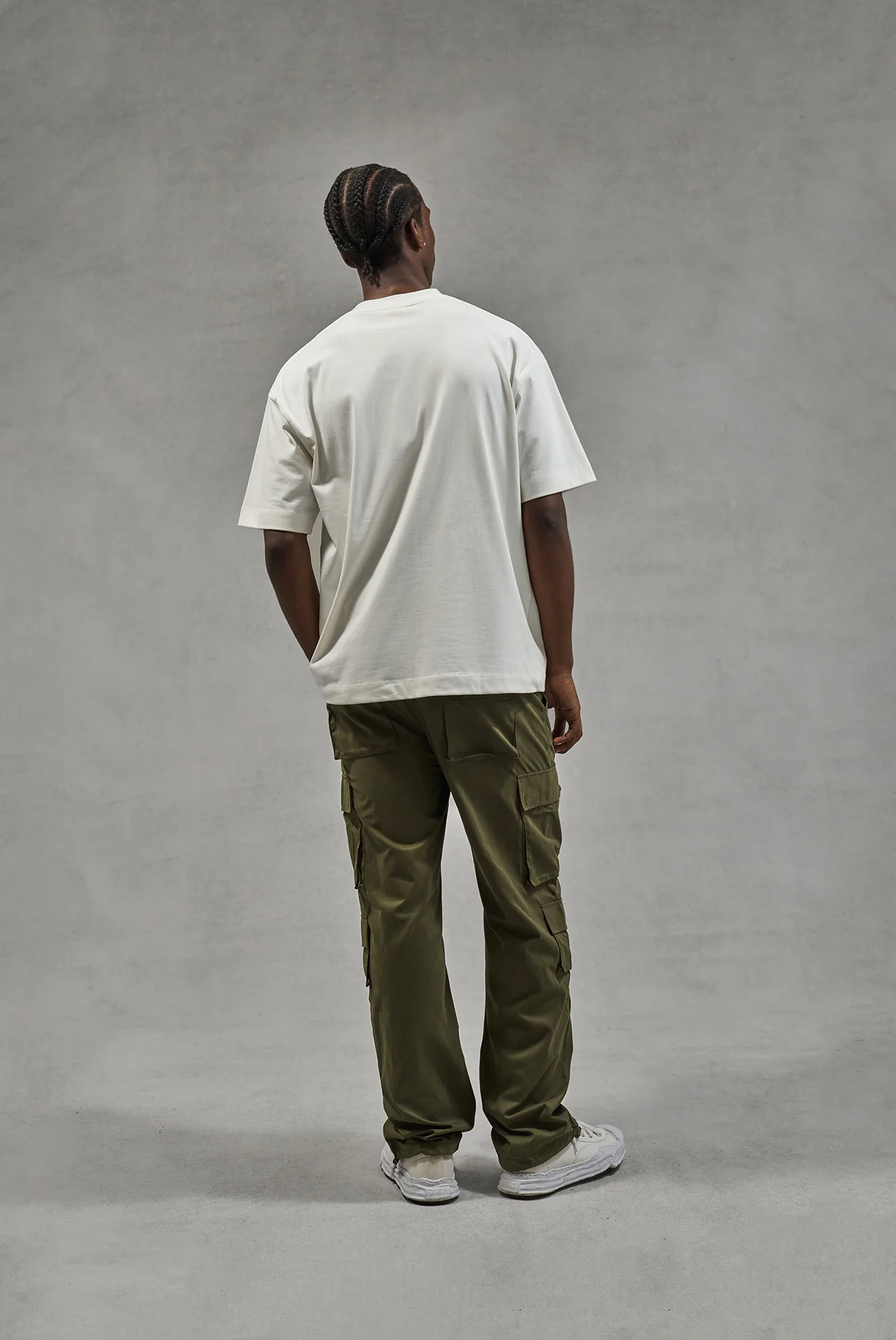 SCRIPT EMBROIDERED T-SHIRT - OFF WHITE - Image 6