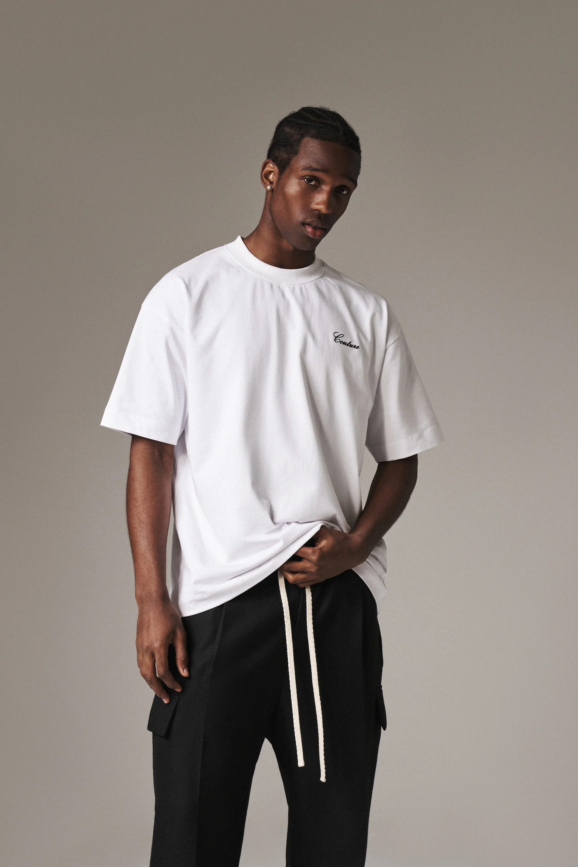 SCRIPT EMBROIDERED T-SHIRT - WHITE - Image 2