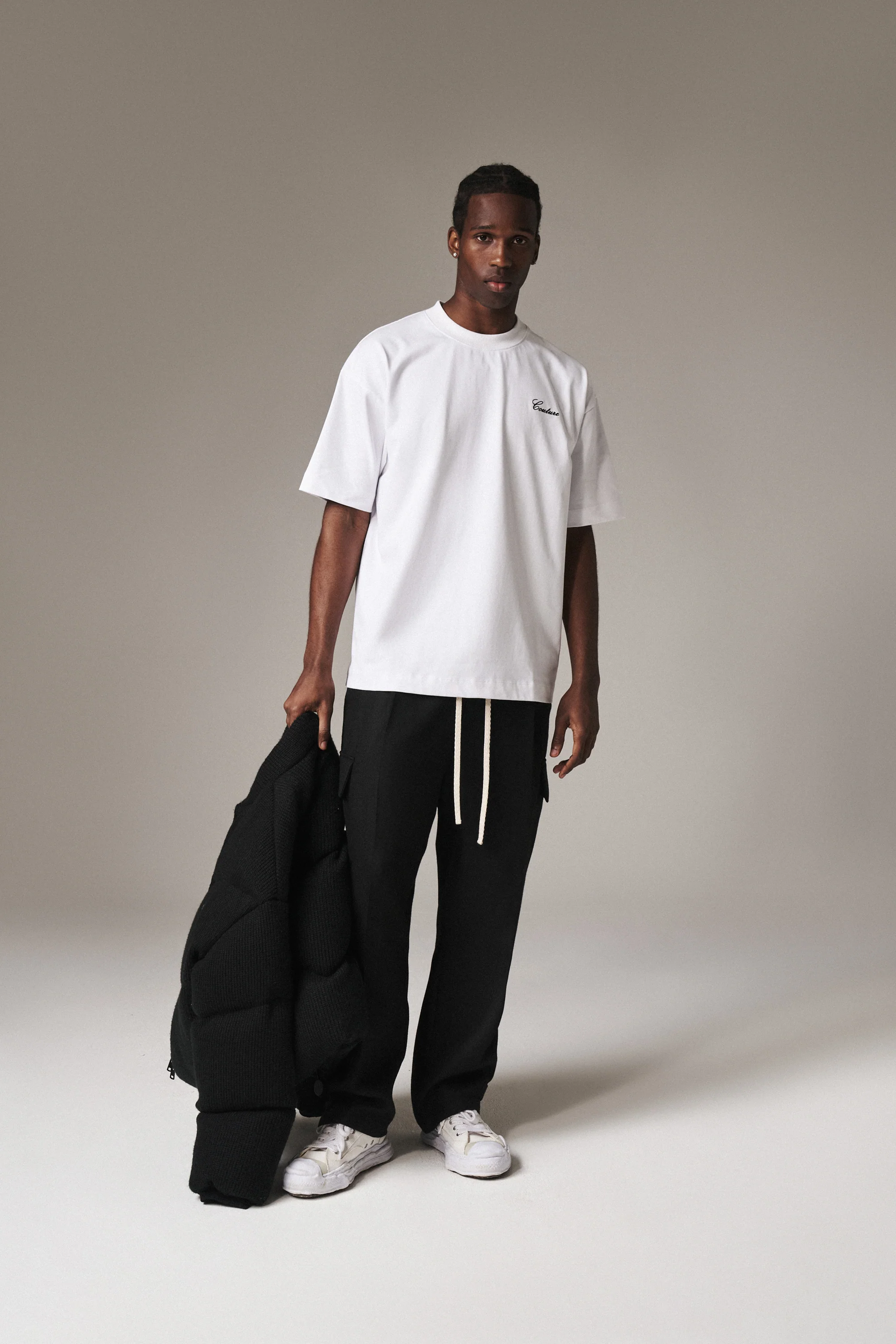 SCRIPT EMBROIDERED T-SHIRT - WHITE - Image 8