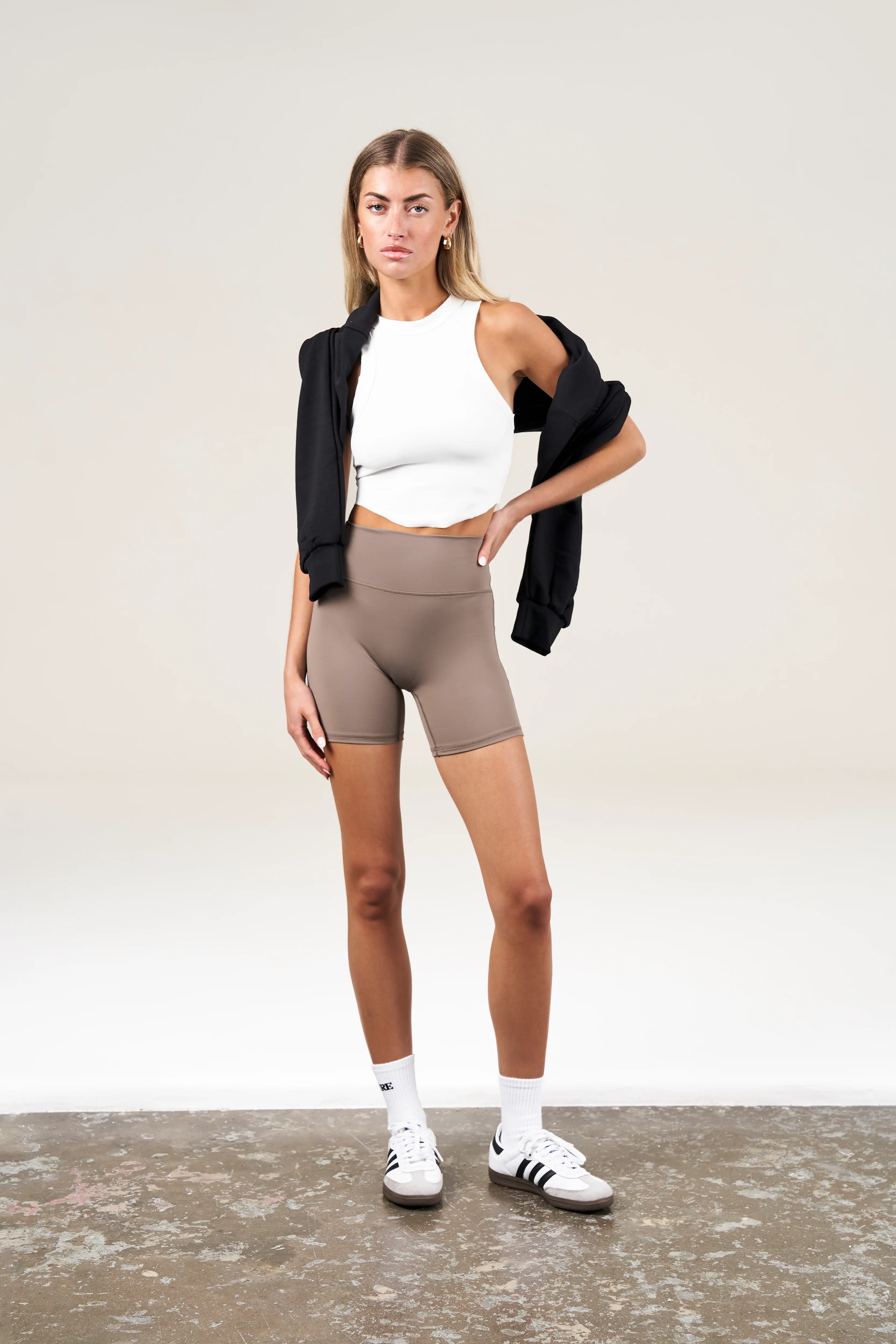 SCULPTING STRETCH EMBLEM RACER - OFF WHITE - Image 6
