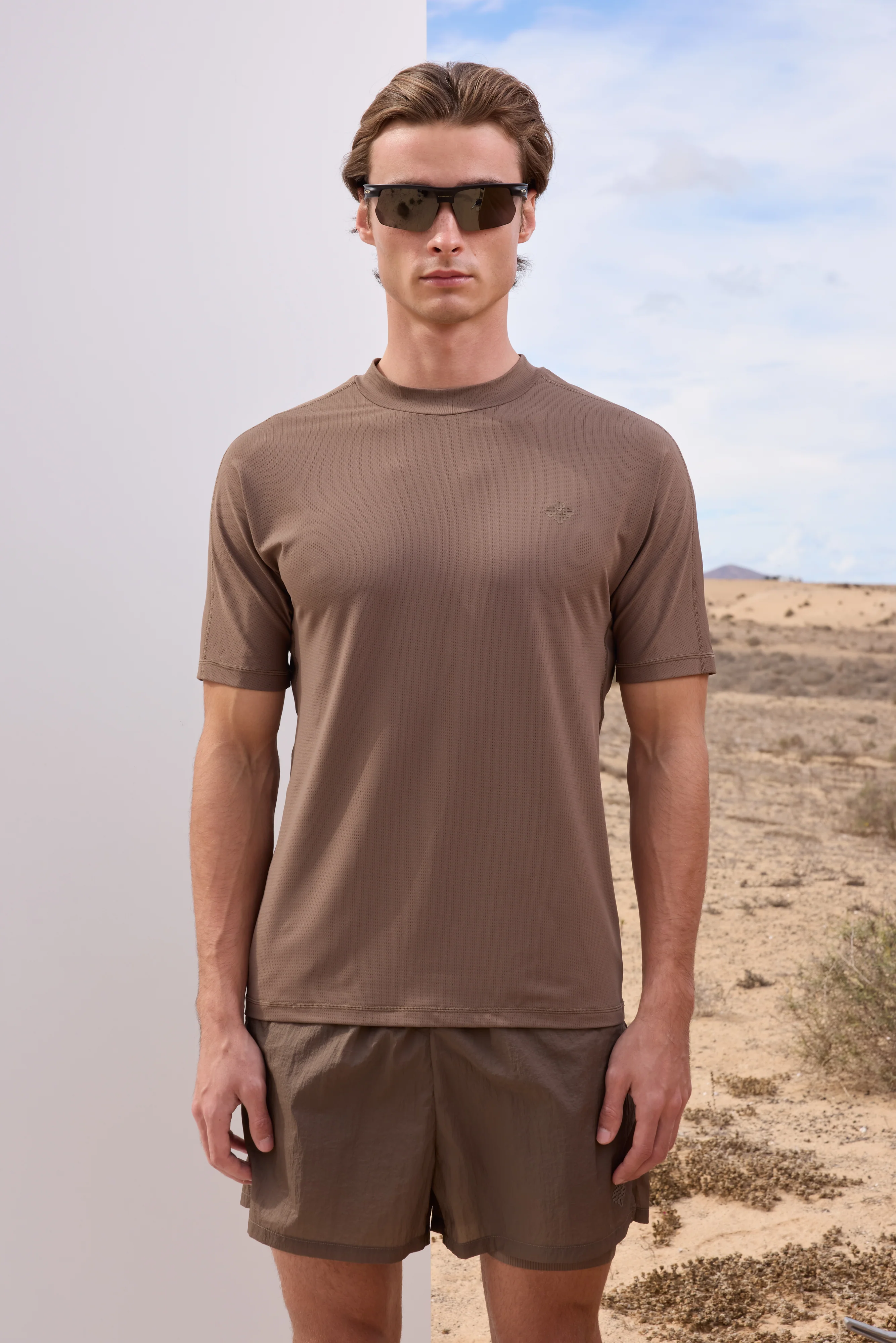 SHORT SLEEVE TRAINING TOP - BROWN - Image 2