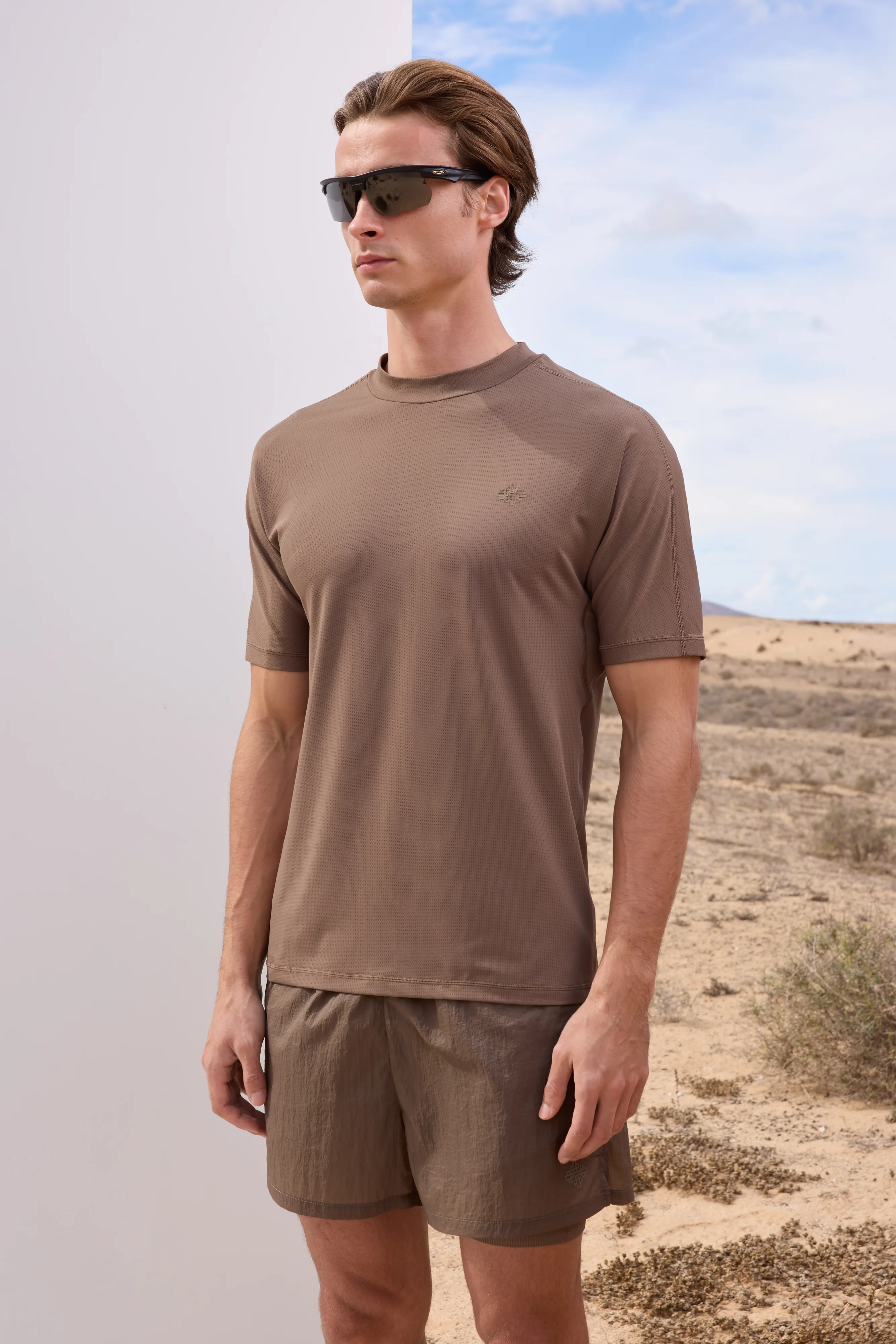 SHORT SLEEVE TRAINING TOP - BROWN - Image 3