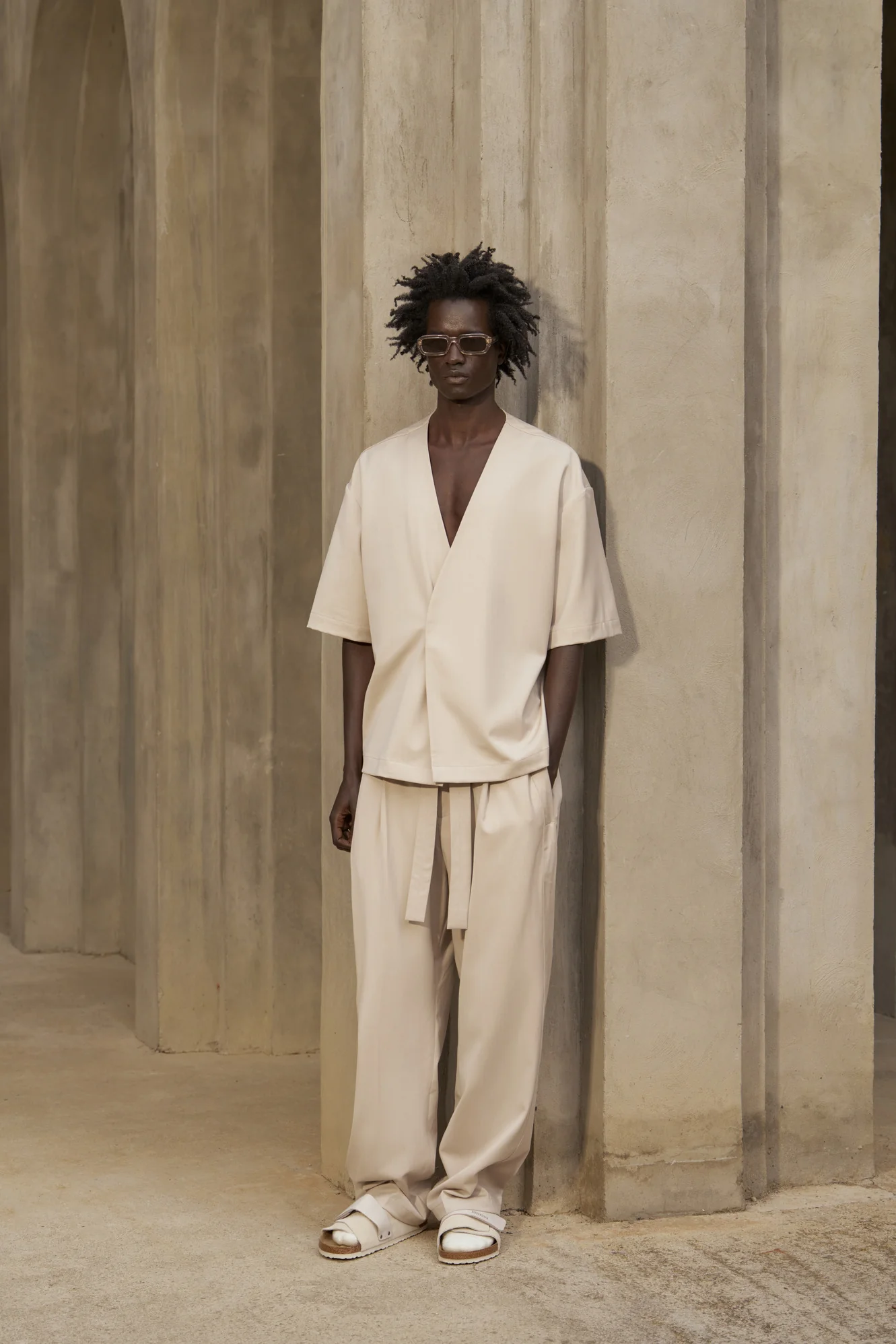 SMART TIE BELTED TROUSERS - STONE - Image 2