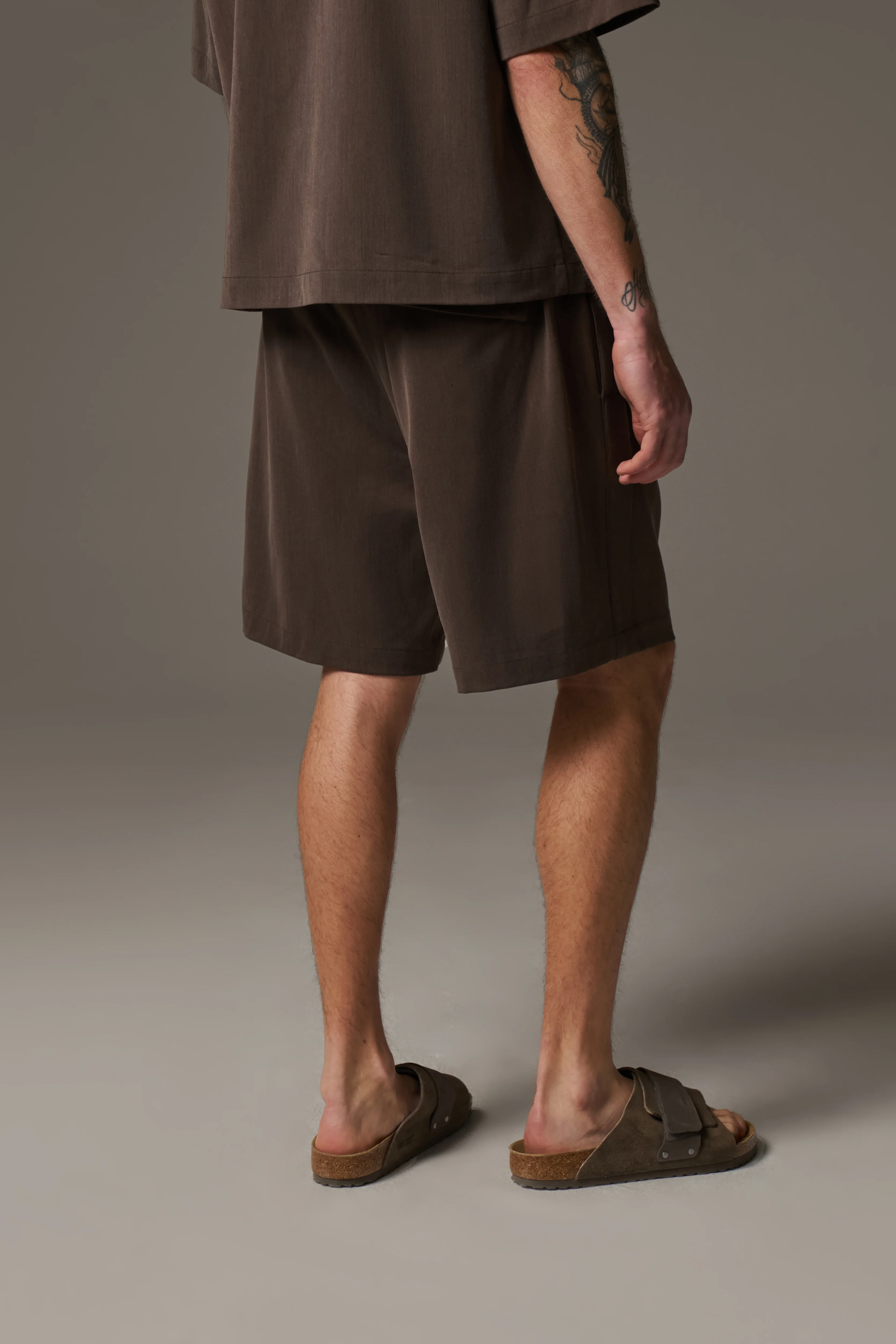 SMART WOVEN SHORTS - BROWN - Image 6