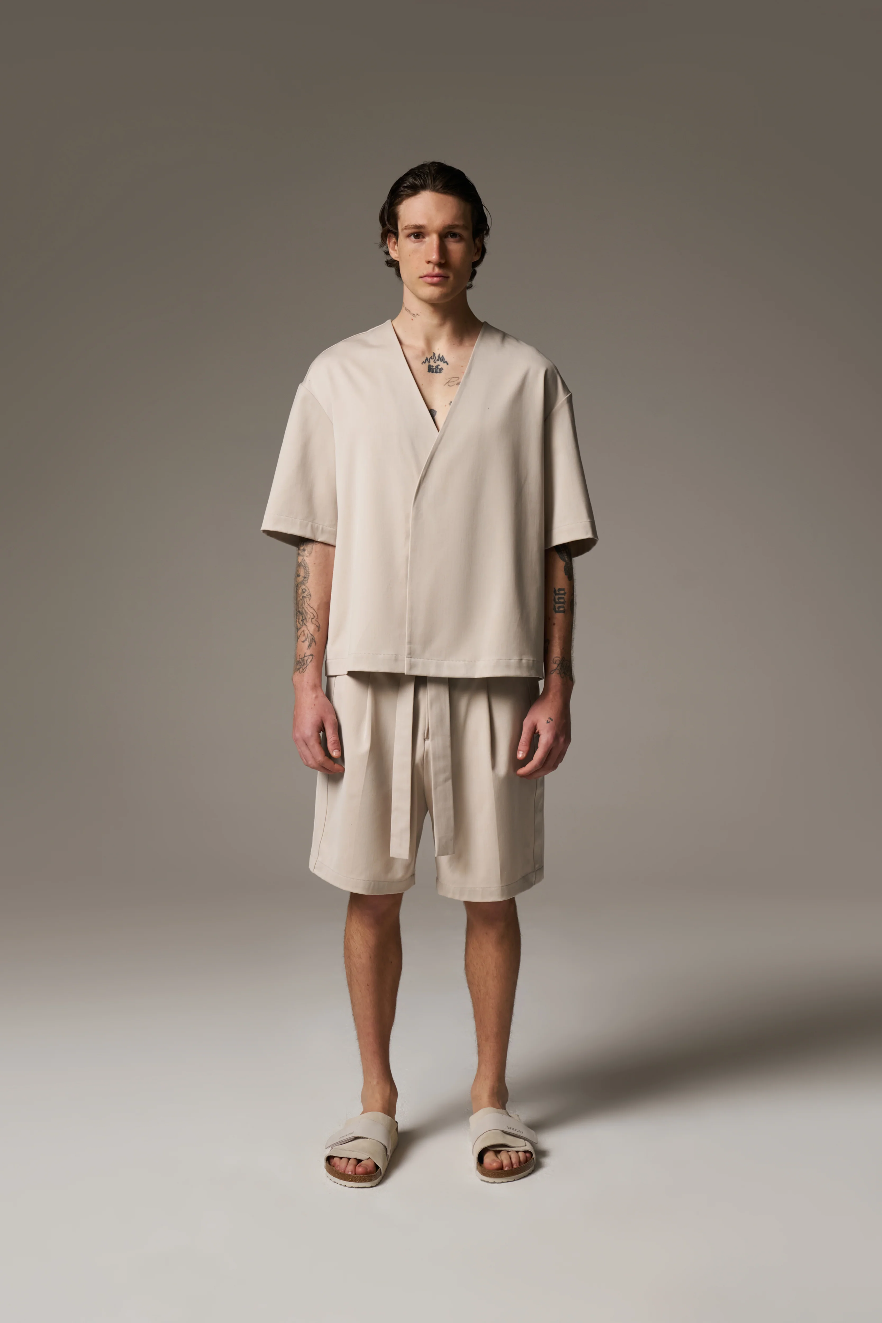 SMART WOVEN SHORTS - STONE - Image 5