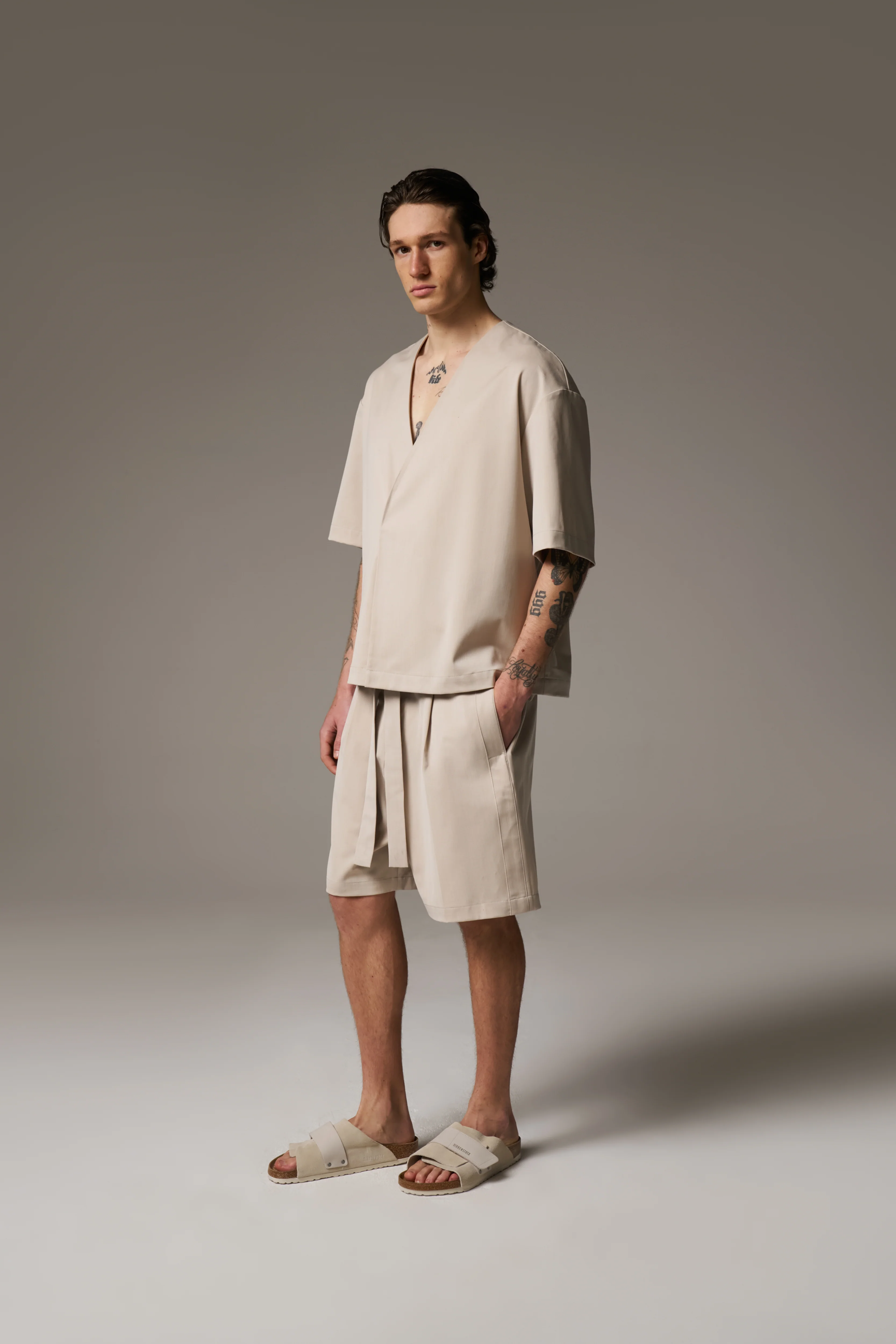 SMART WOVEN SHORTS - STONE - Image 9