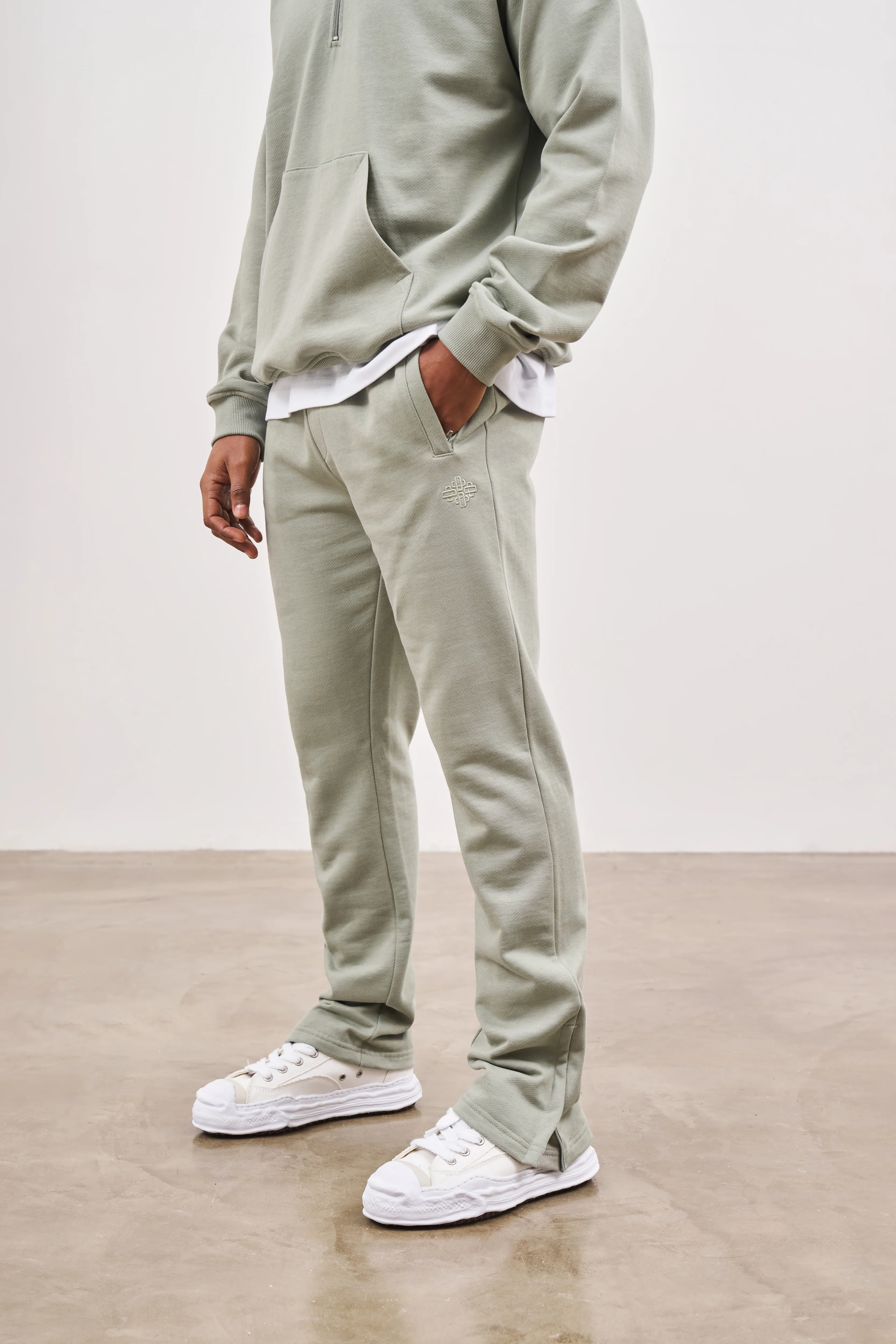 STRAIGHT LEG EMBROIDERED EMBLEM JOGGERS - KHAKI - Image 2