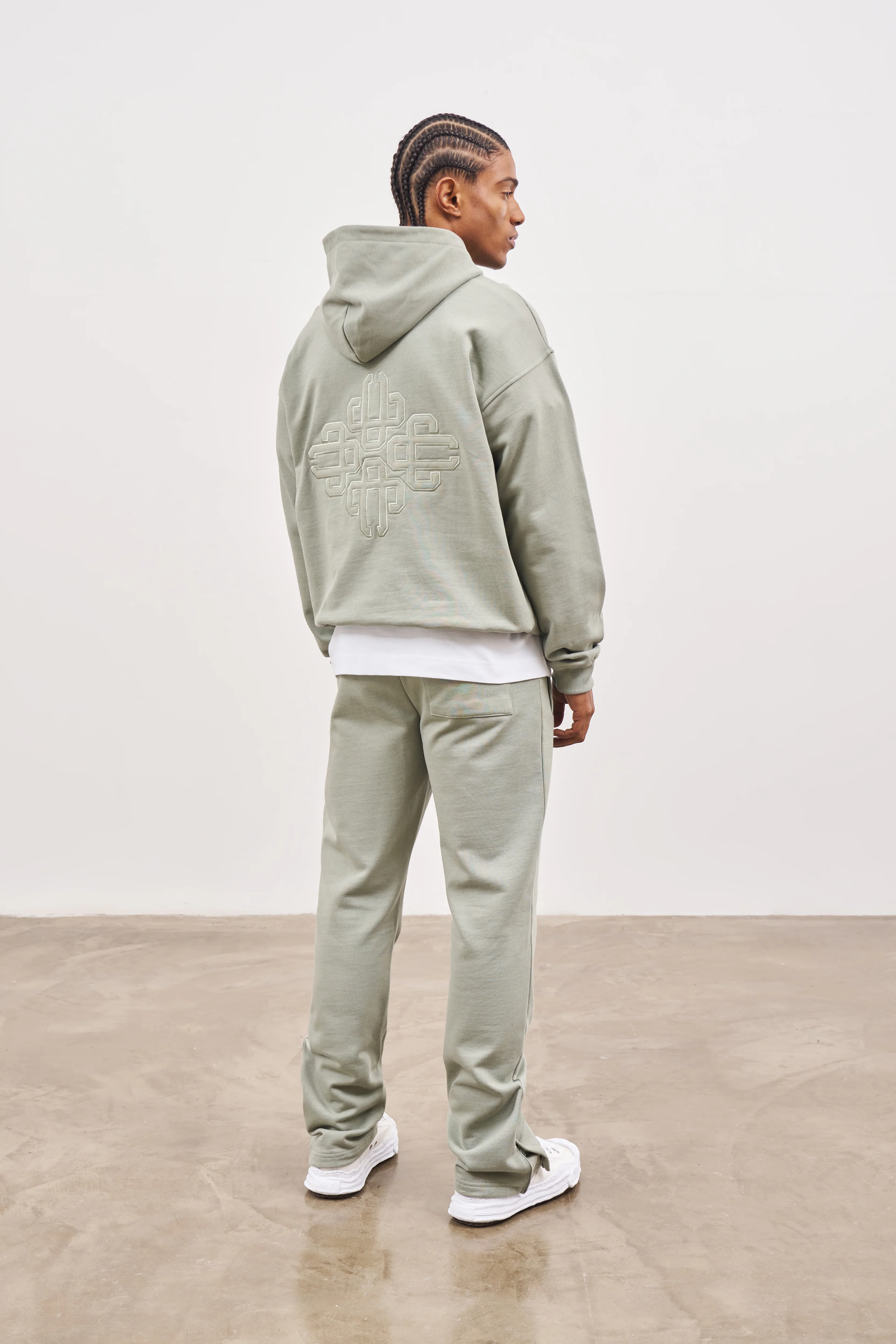 STRAIGHT LEG EMBROIDERED EMBLEM JOGGERS - KHAKI - Image 6