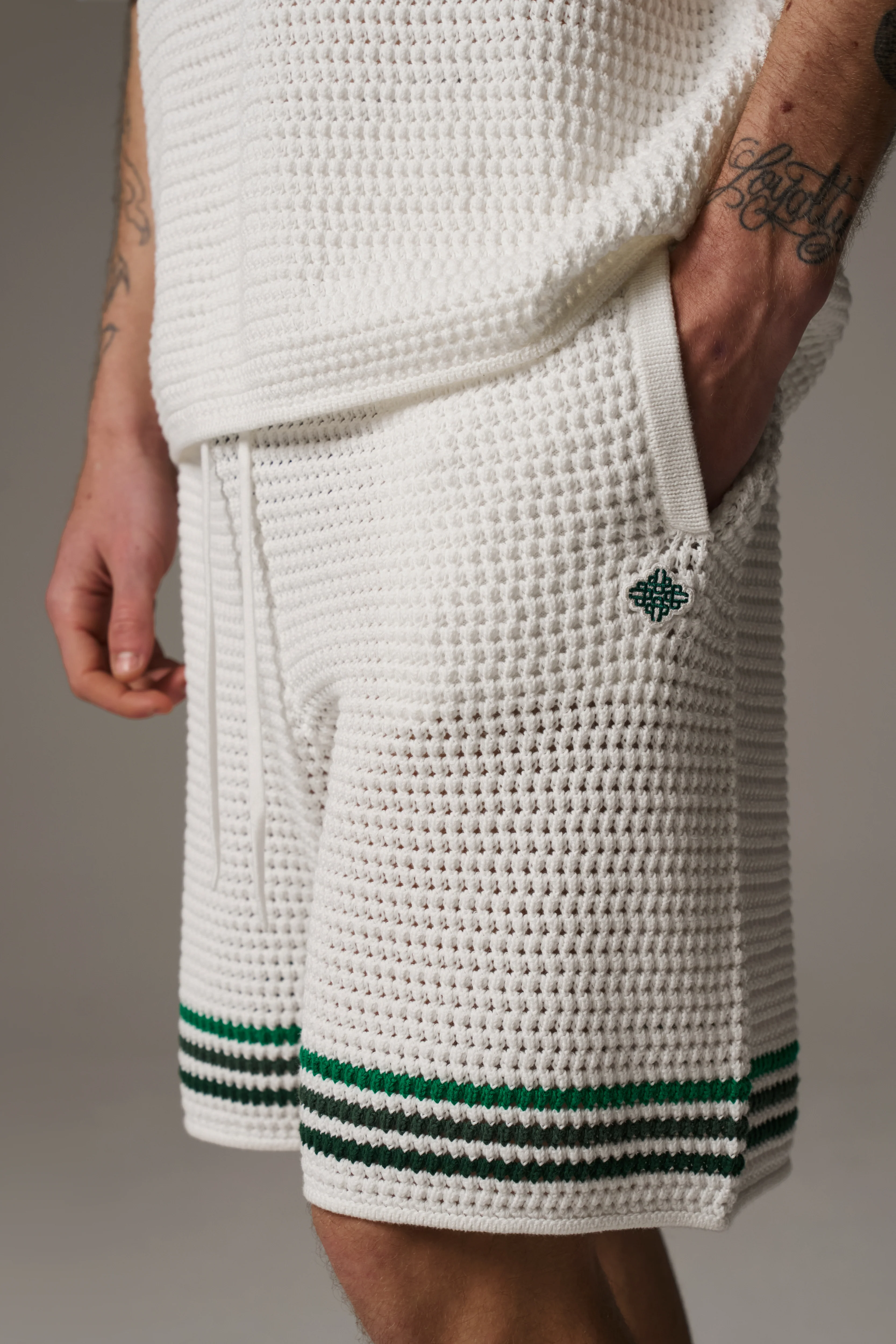 STRIPE CROCHET KNIT SHORTS - WHITE - Image 4