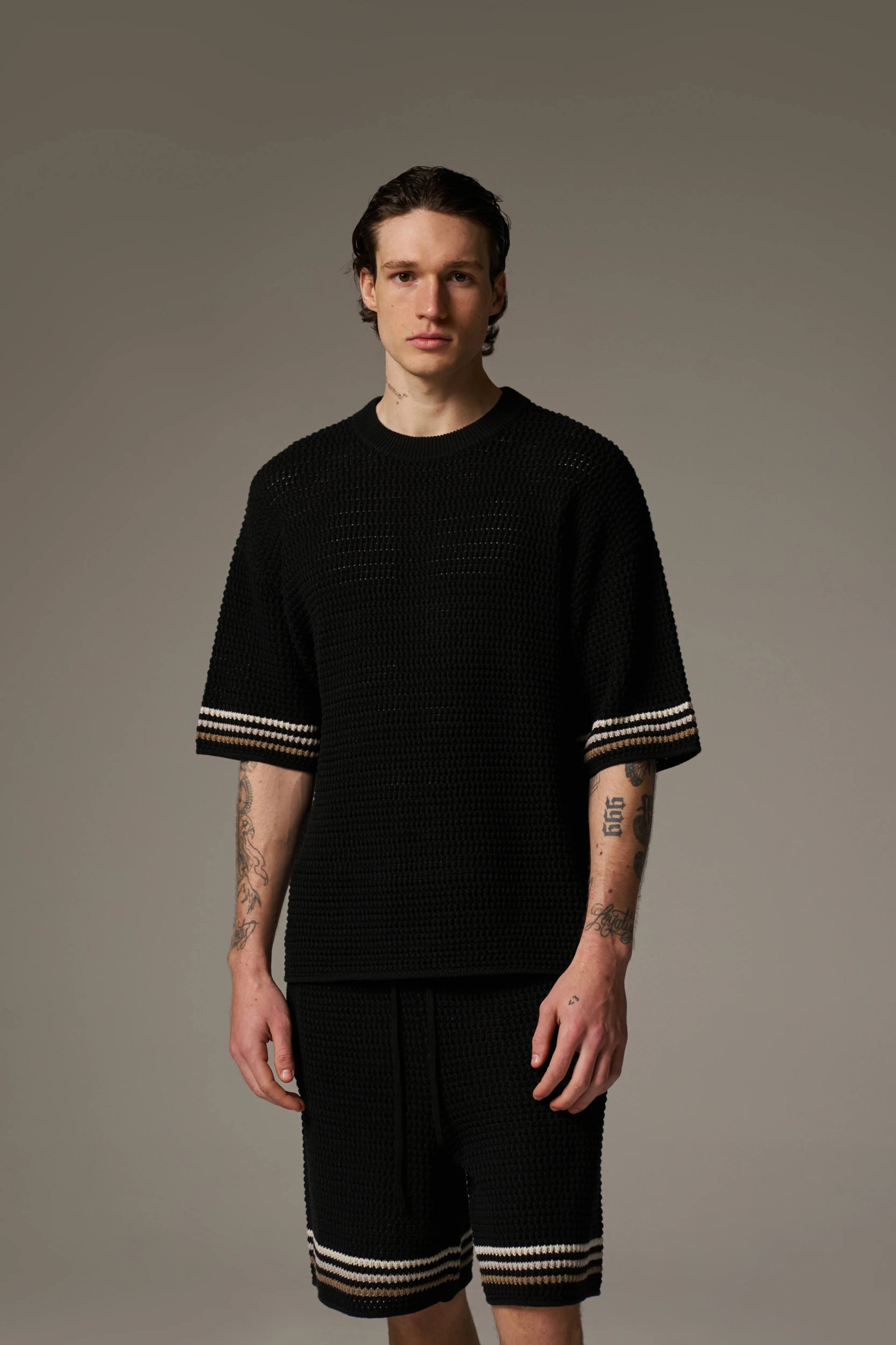 STRIPE CROCHET KNIT T-SHIRT - BLACK - Image 2