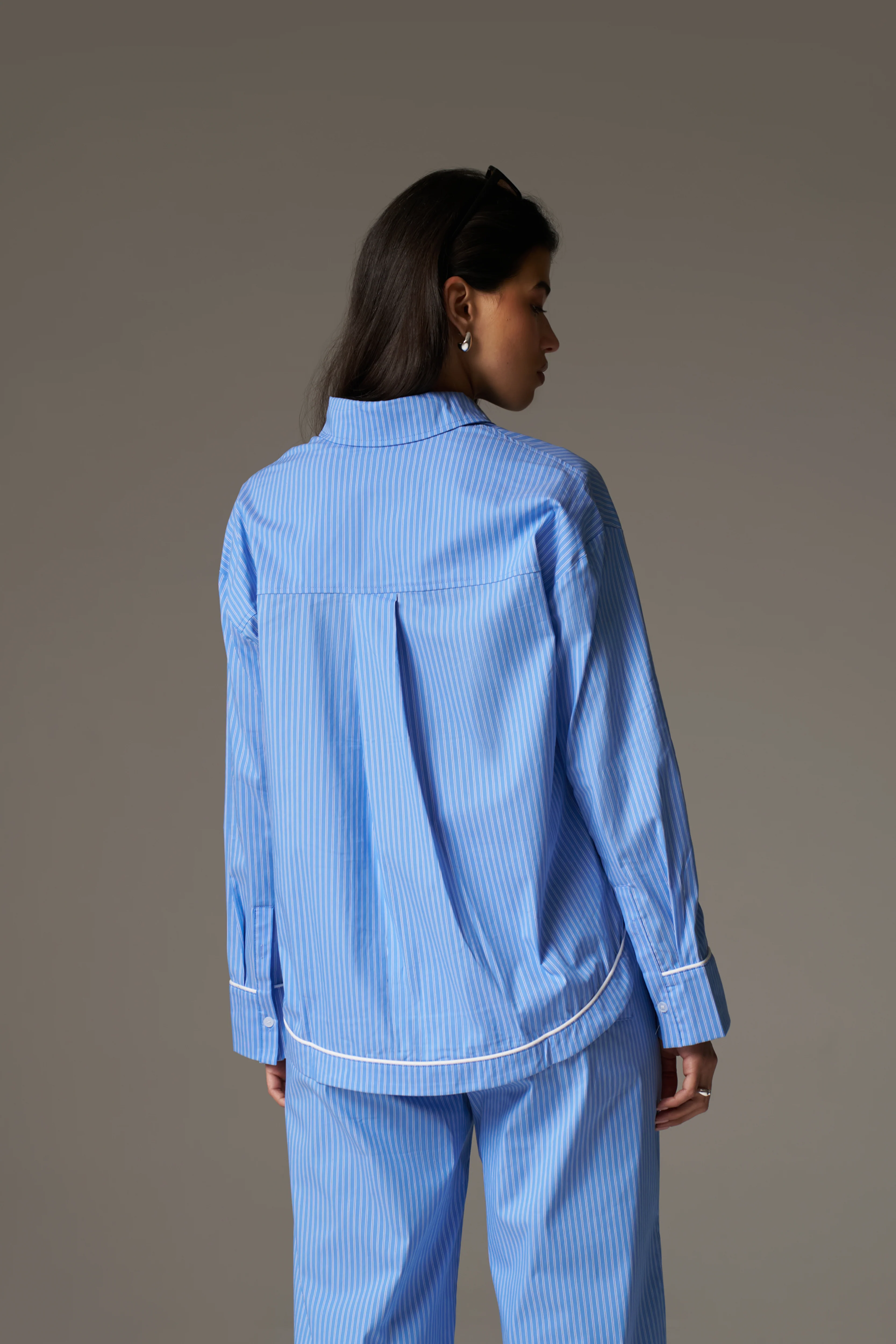 STRIPE PIPED EMBLEM SHIRT - BLUE - Image 6
