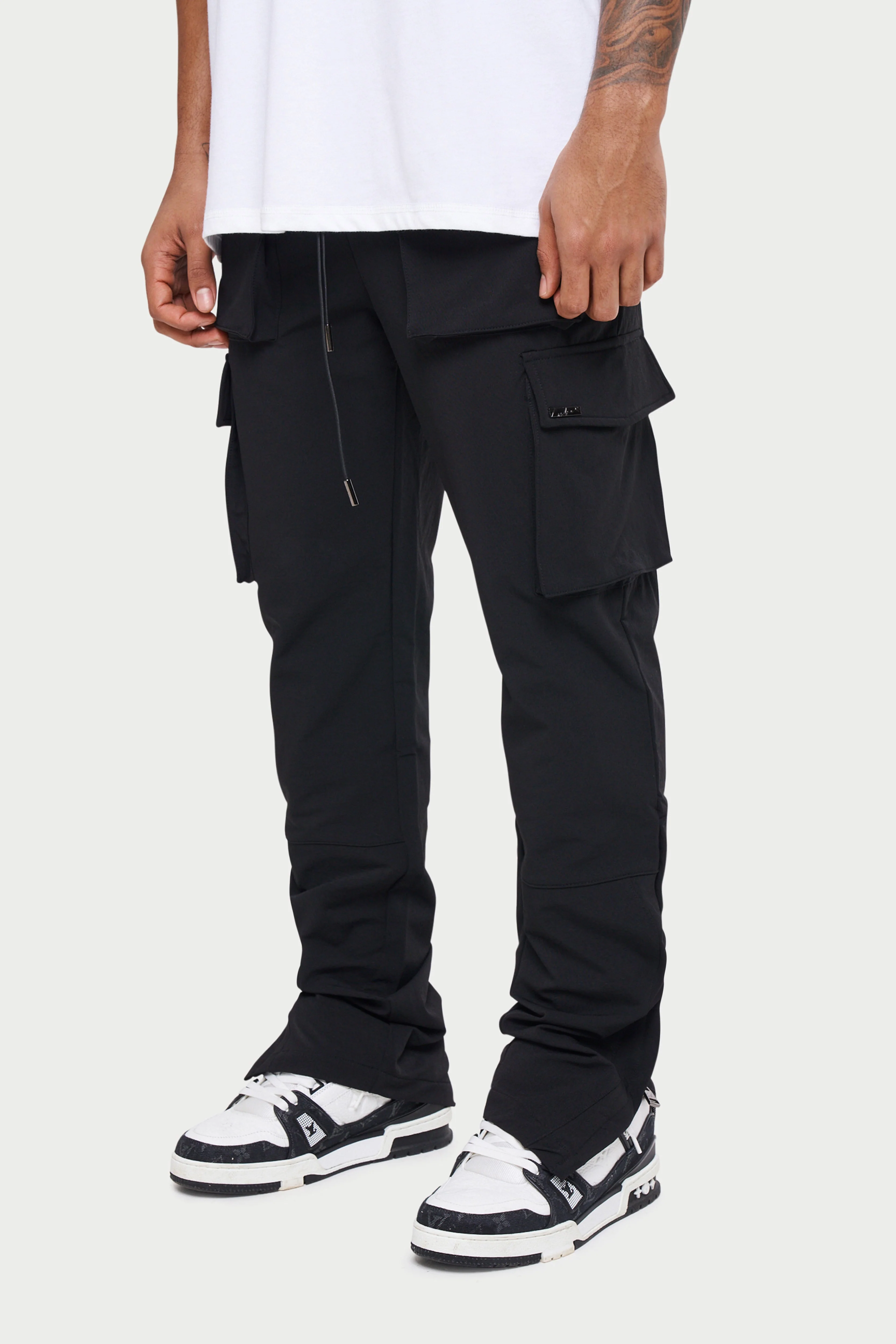 TECHNICAL STRETCH ZIP CARGO PANTS - BLACK - Image 2